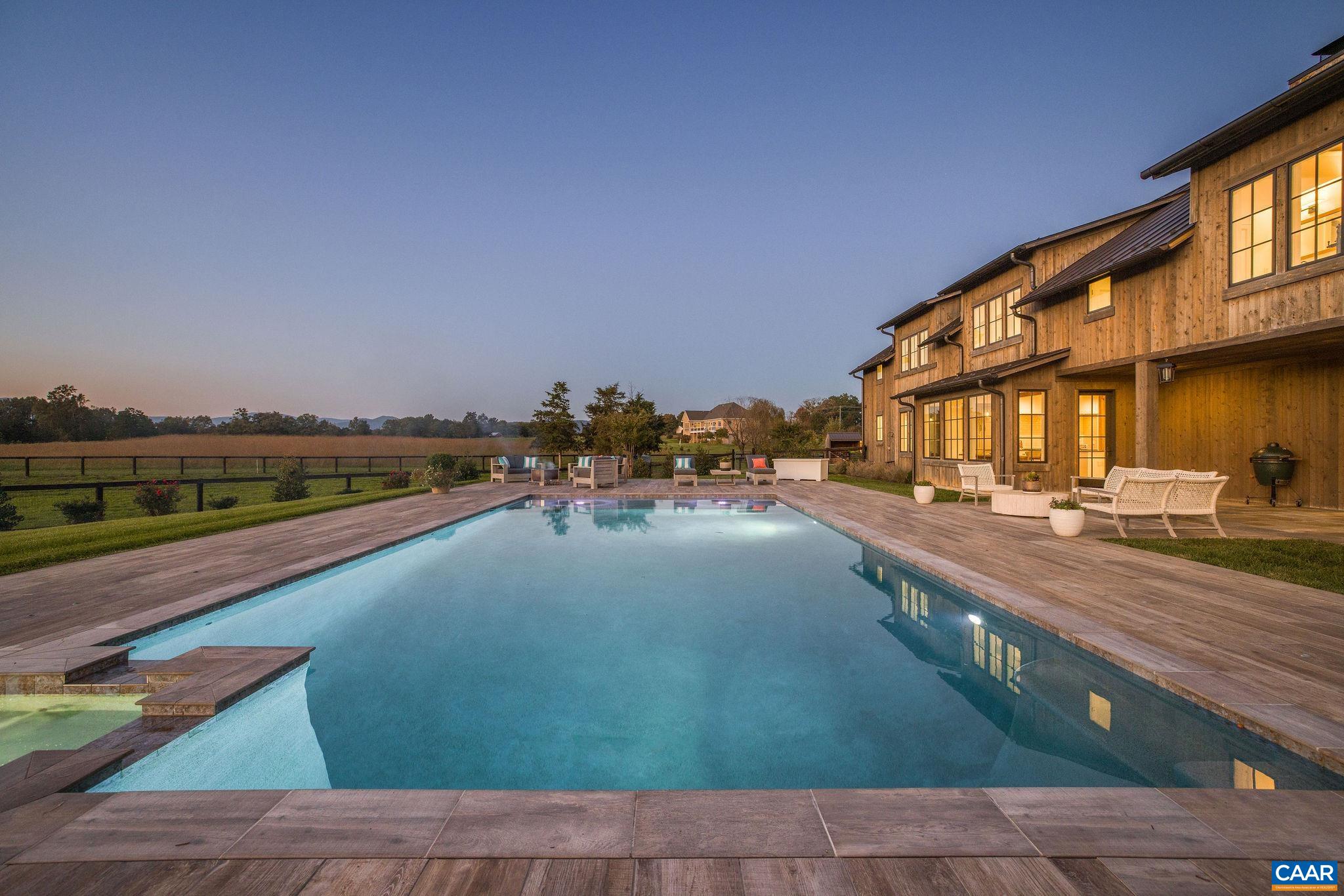 320 BARN HOUSE LN