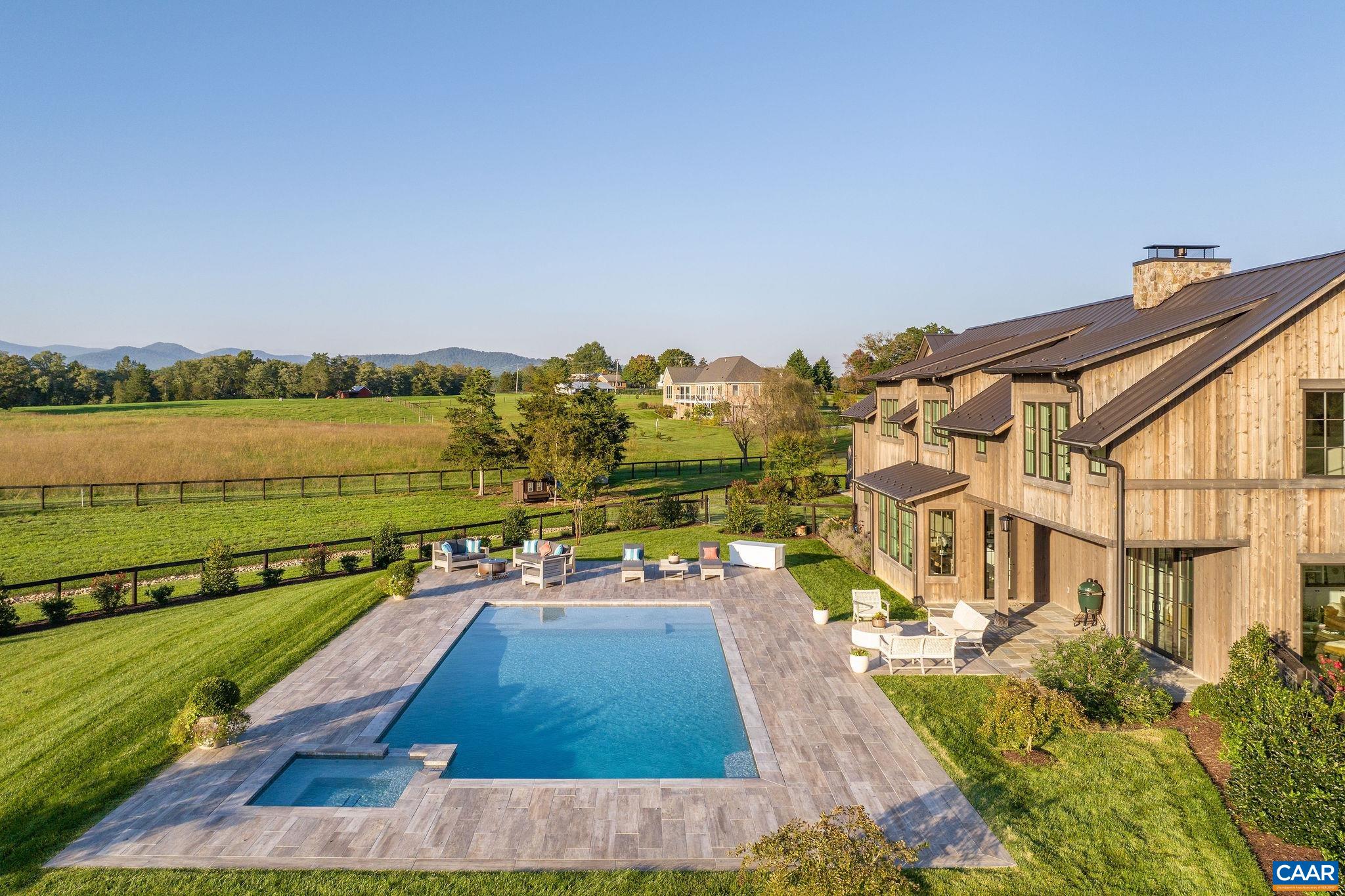 320 BARN HOUSE LN