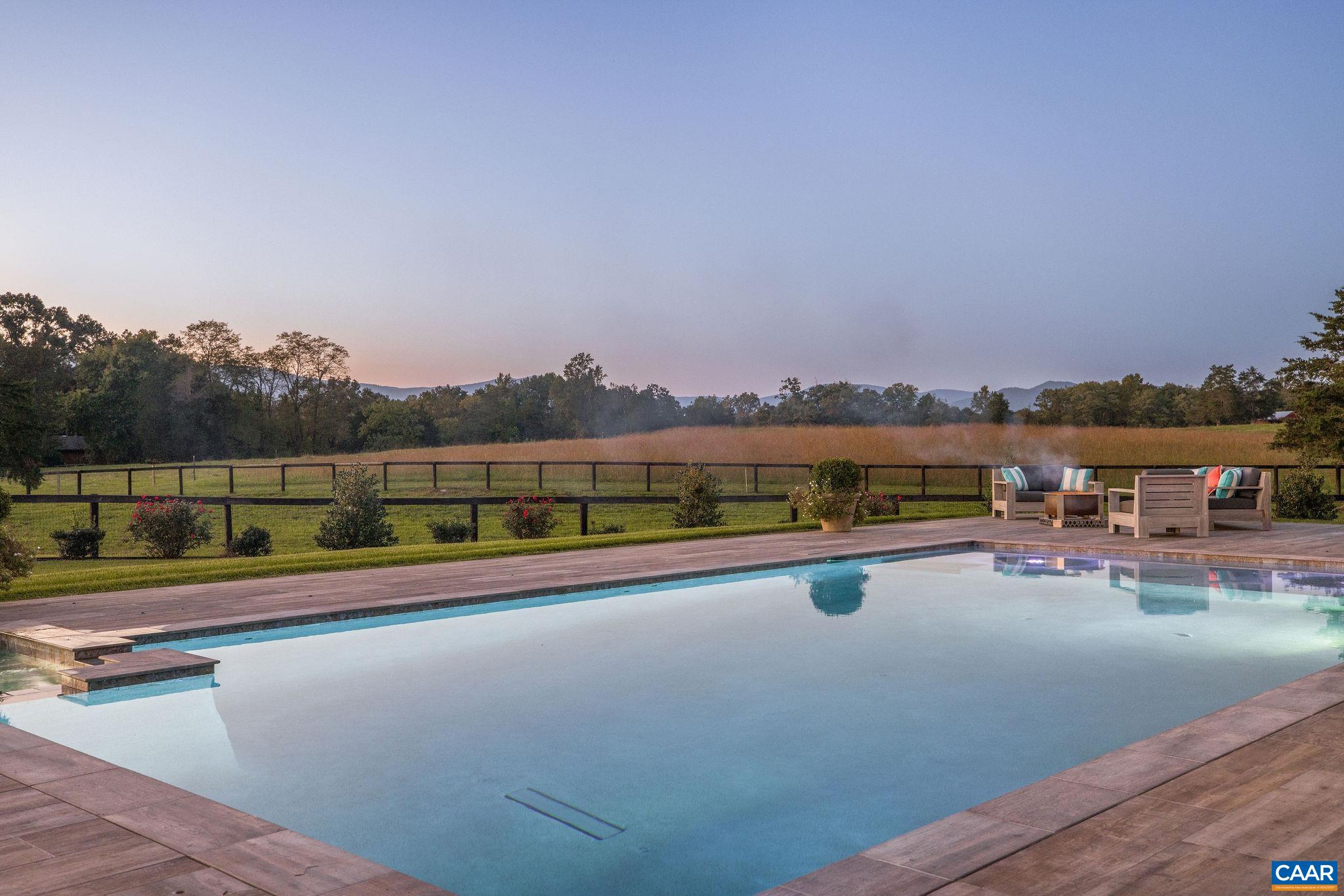 320 BARN HOUSE LN