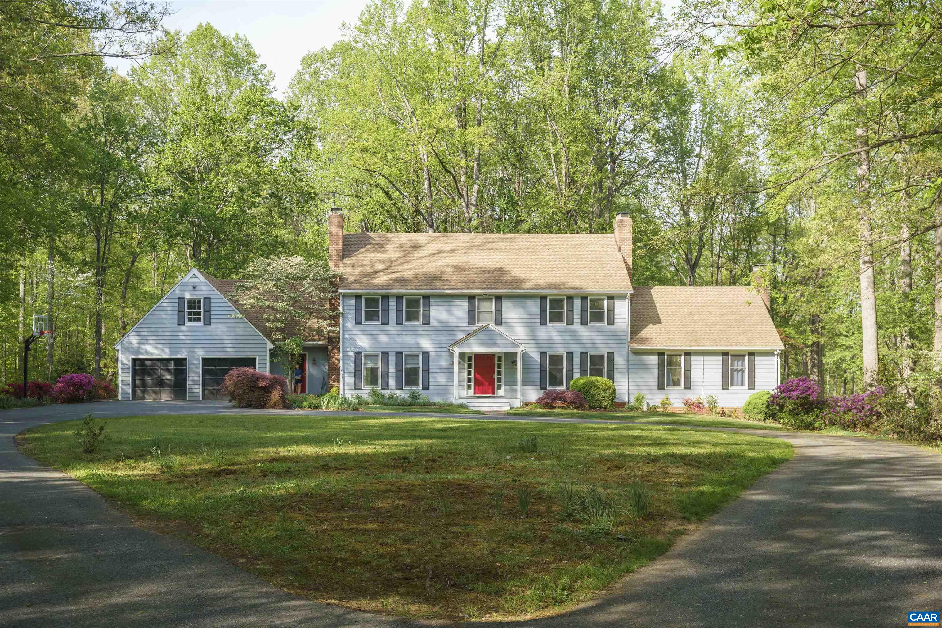 755 LOCHRIDGE LN