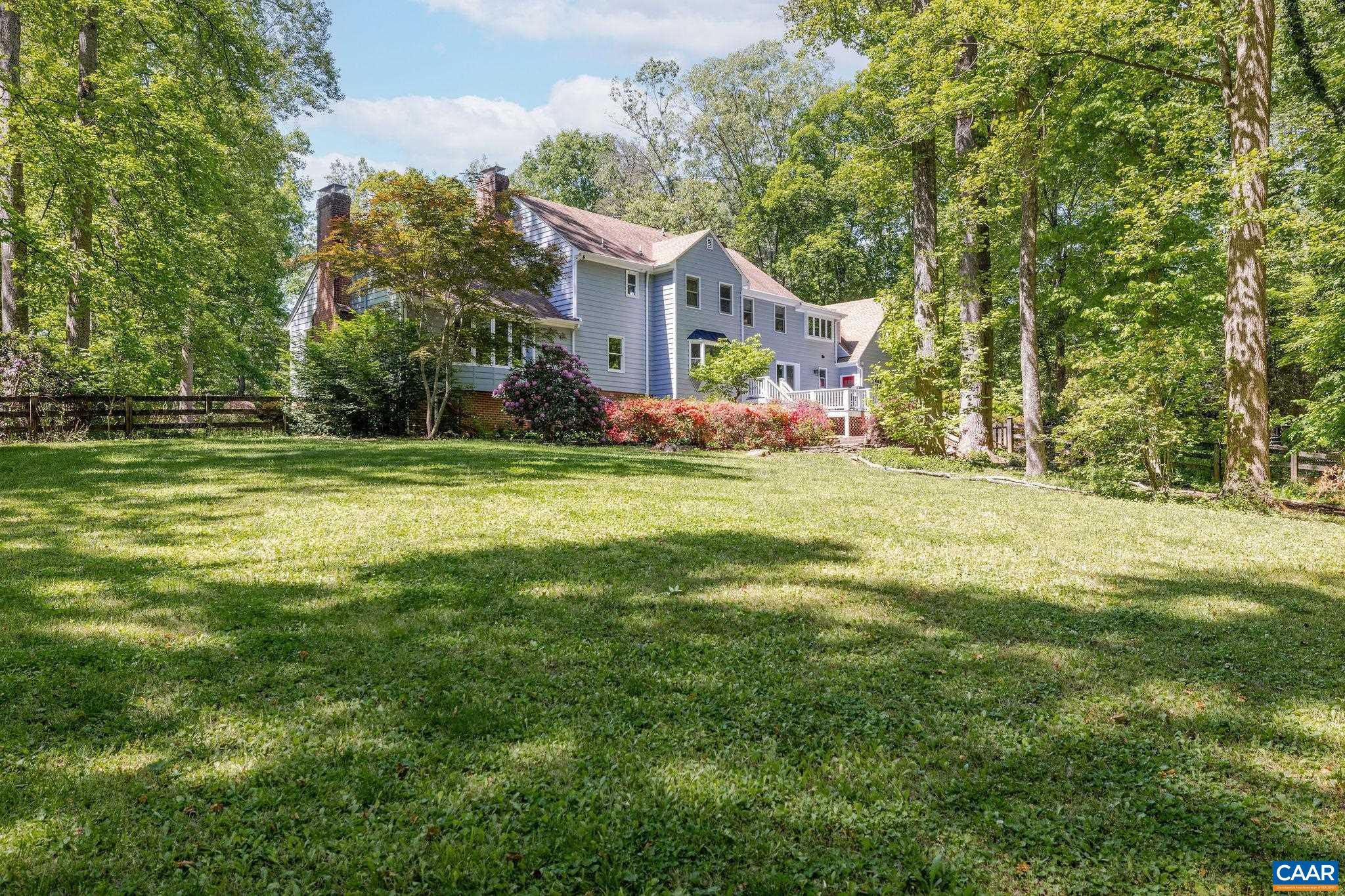 755 LOCHRIDGE LN