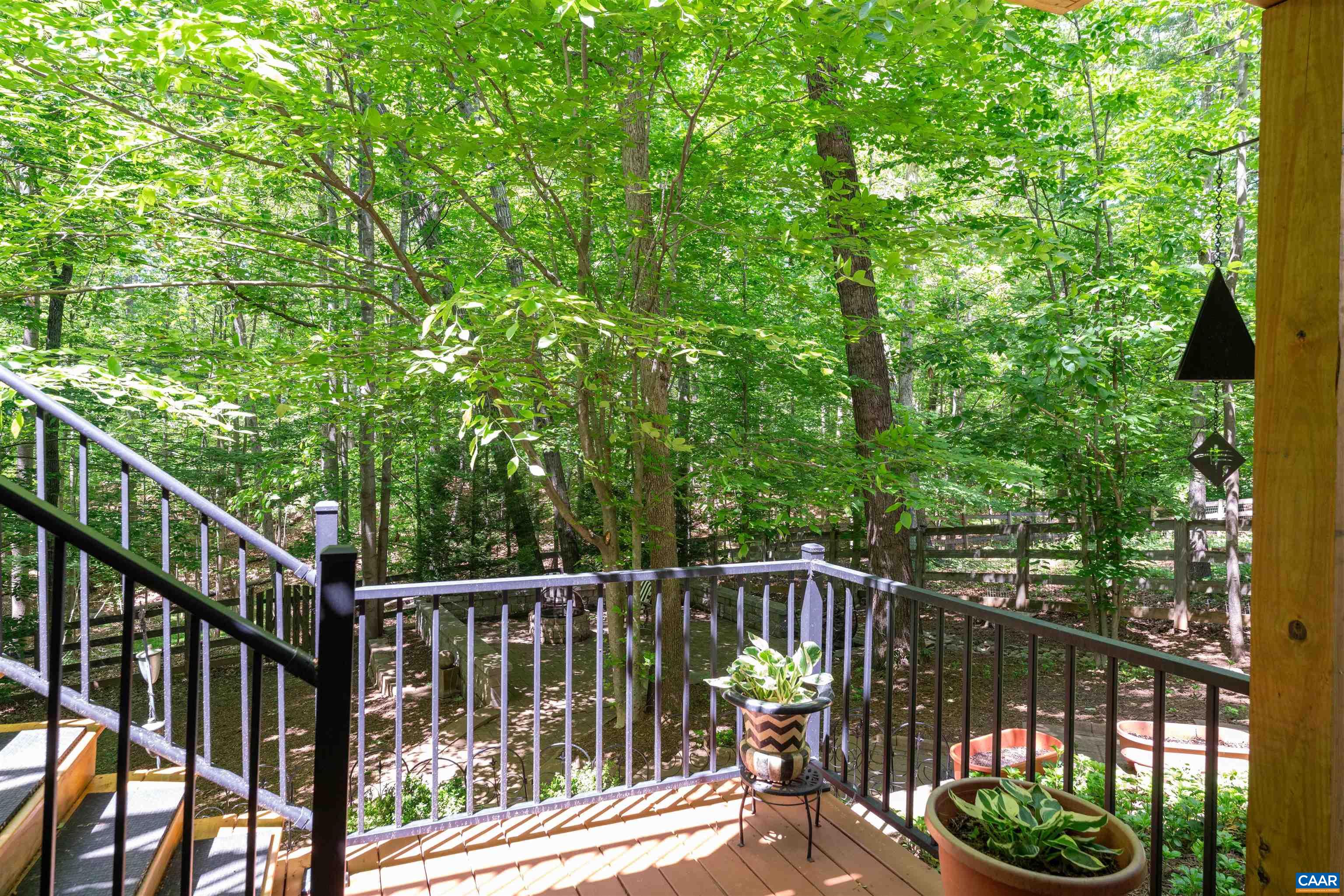 912 KING WILLIAM DR