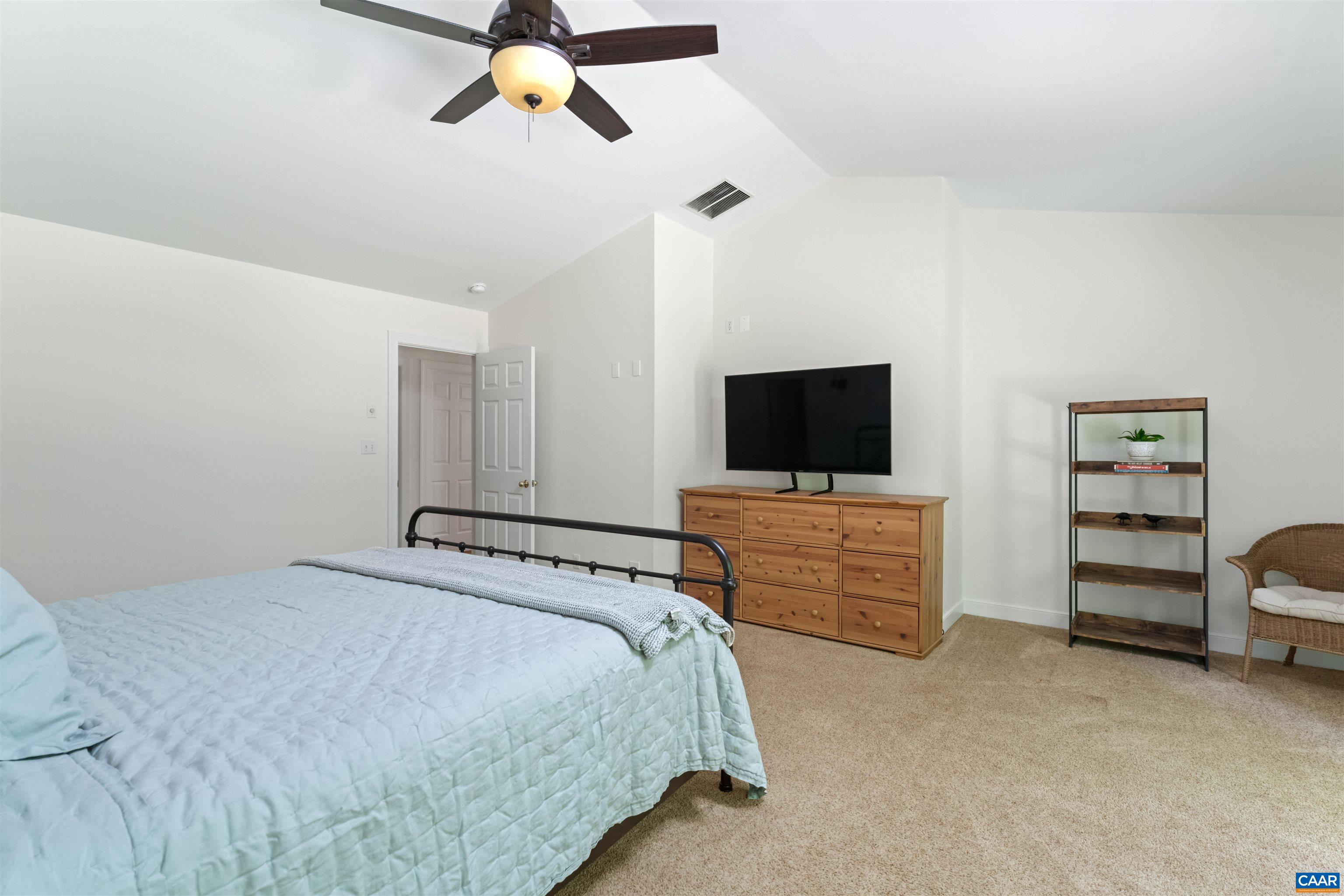 3310 WOODCREEK DR