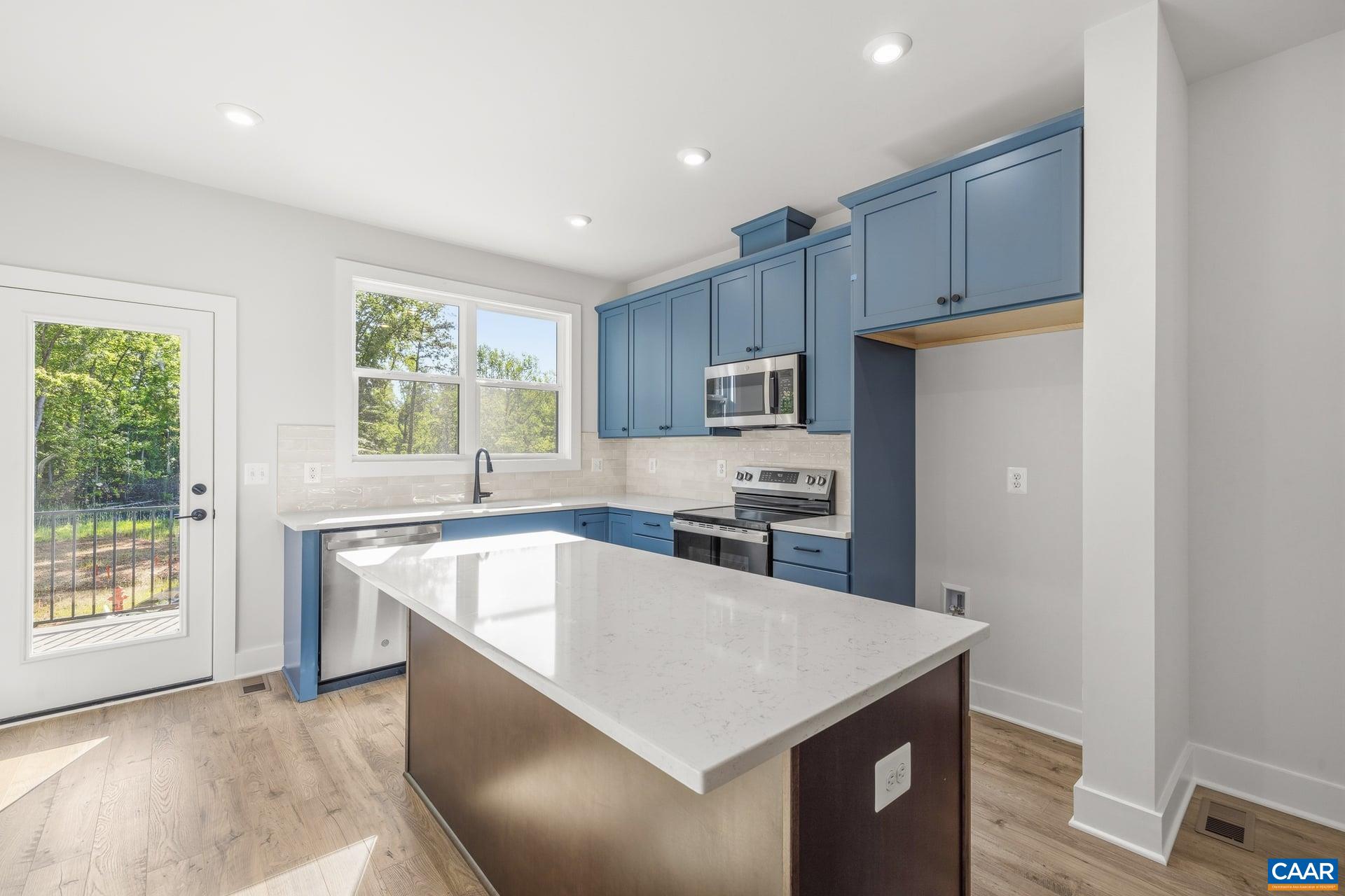 302 FLINT DR
