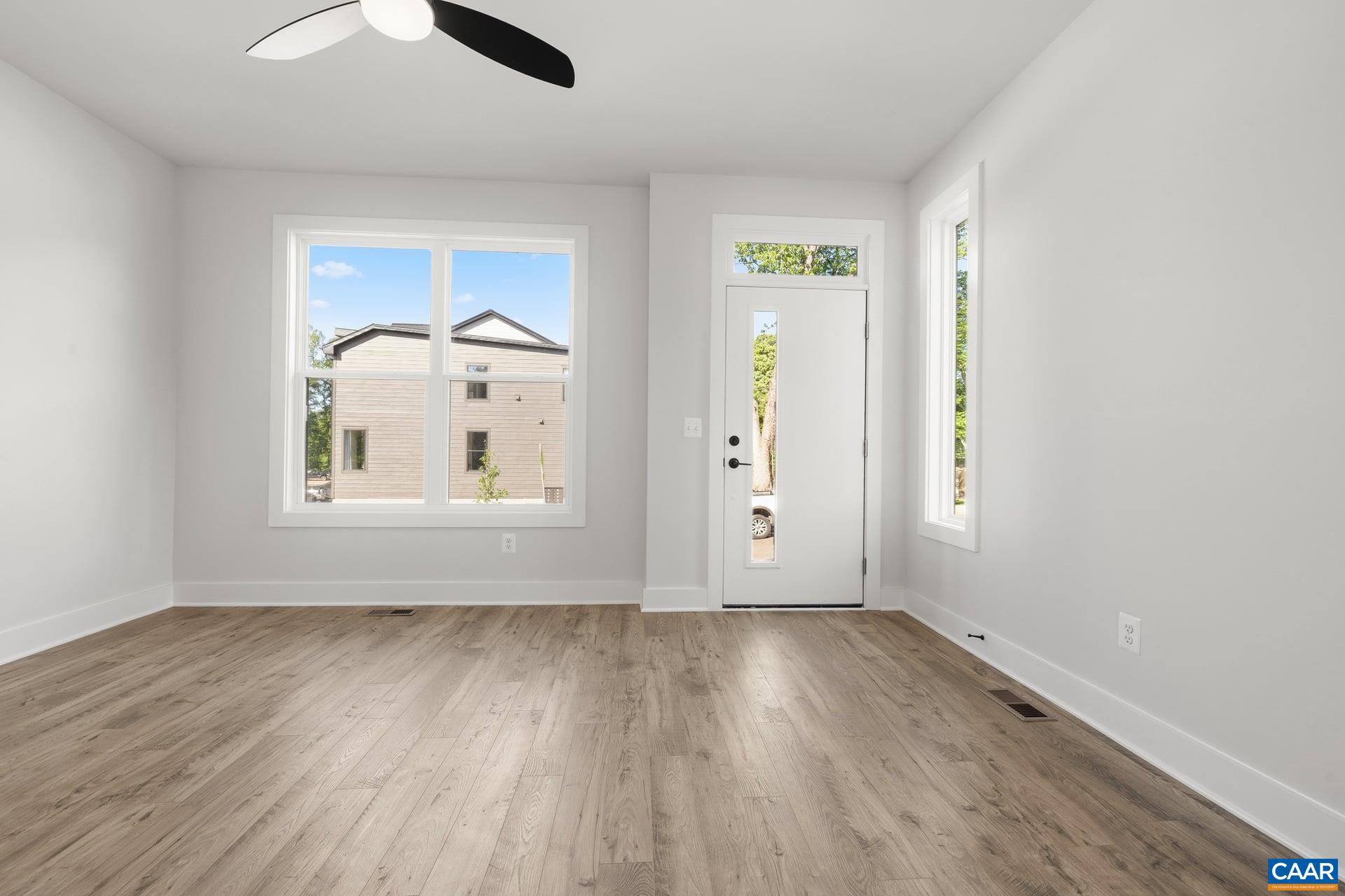 302 FLINT DR