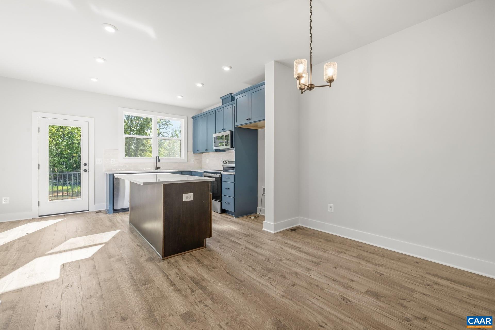 302 FLINT DR