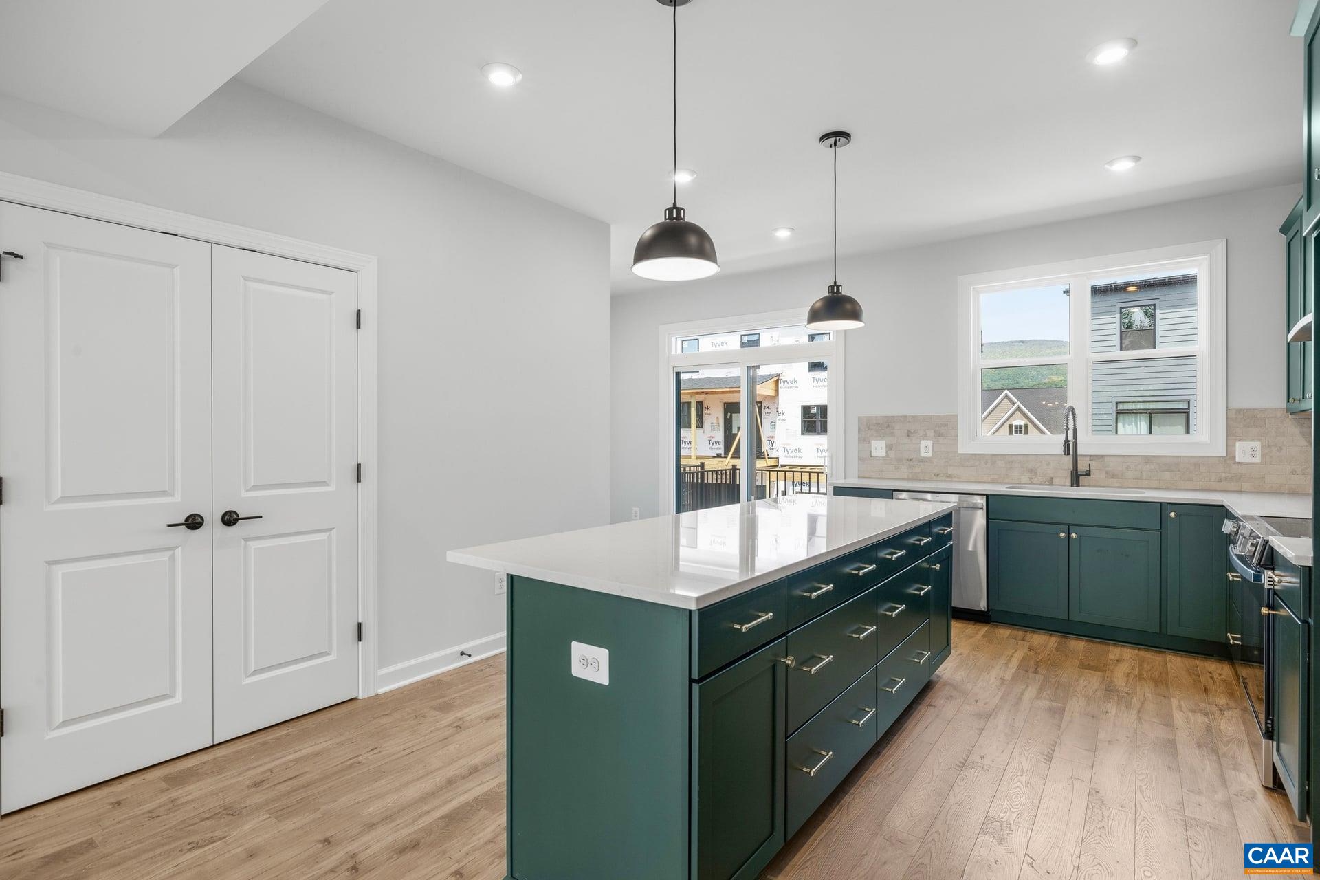 5436 GOLF DR