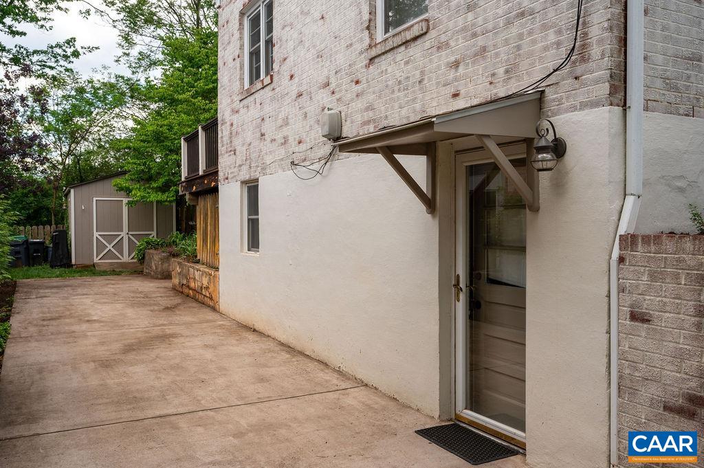 908 DRUID AVE