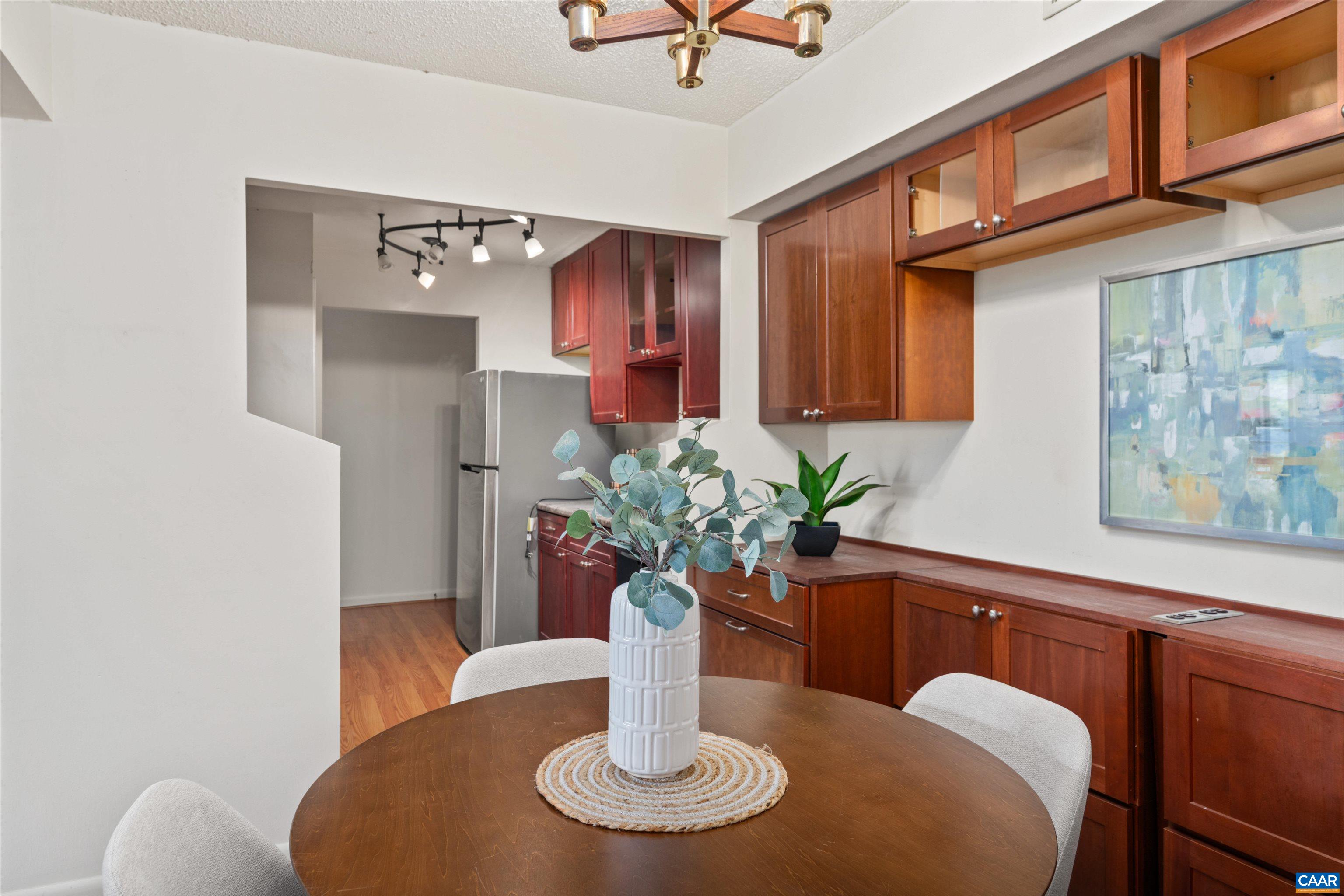 101 TURTLE CREEK RD Unit: 10