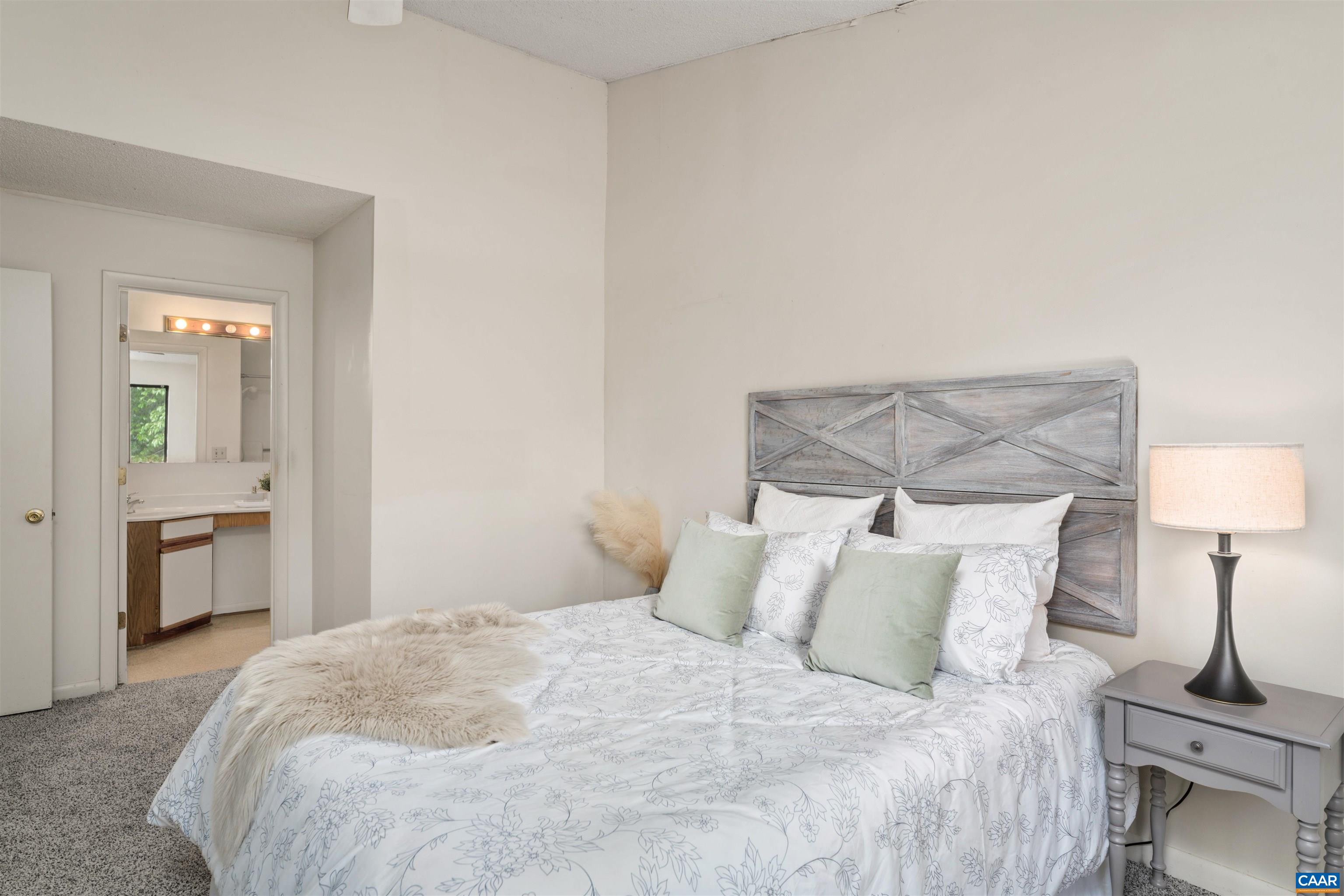 101 TURTLE CREEK RD Unit: 10