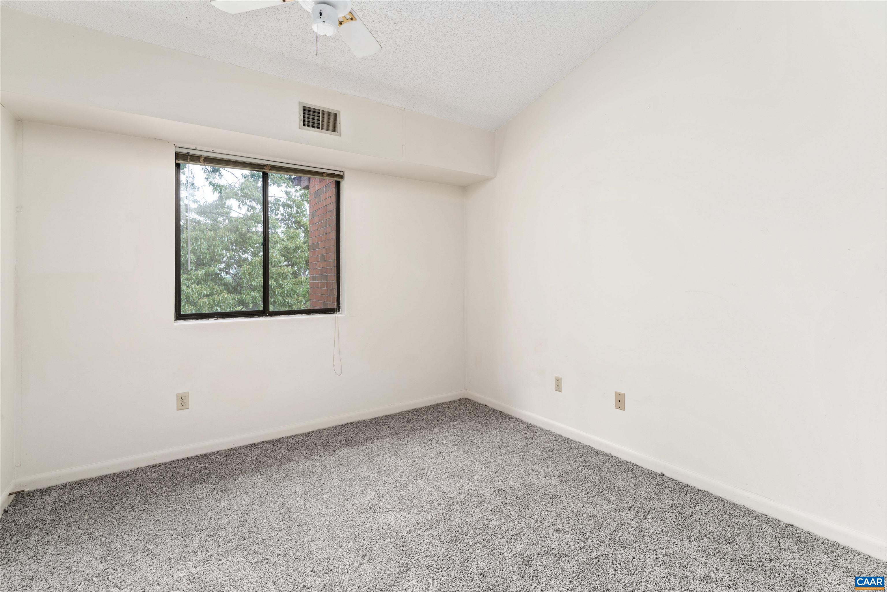 101 TURTLE CREEK RD Unit: 10