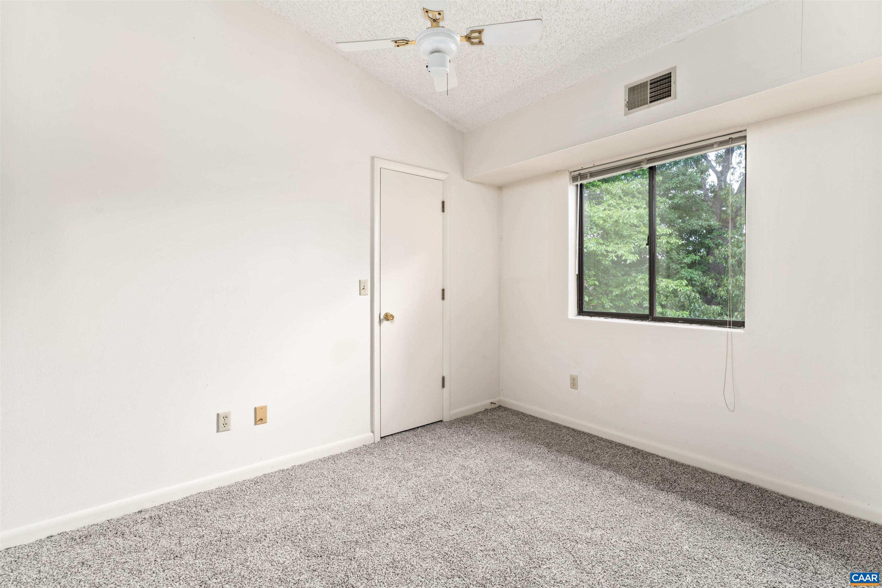 101 TURTLE CREEK RD Unit: 10