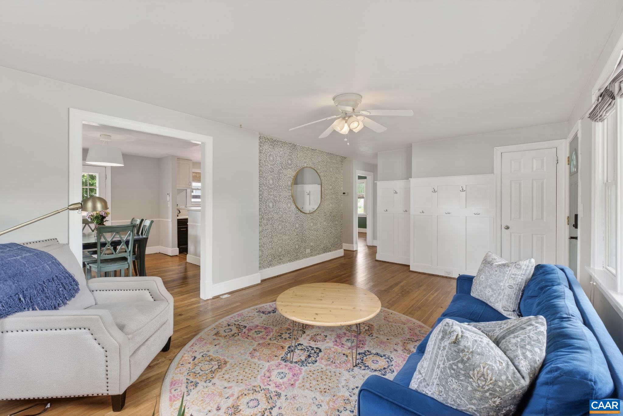 1023 FOREST HILLS AVE