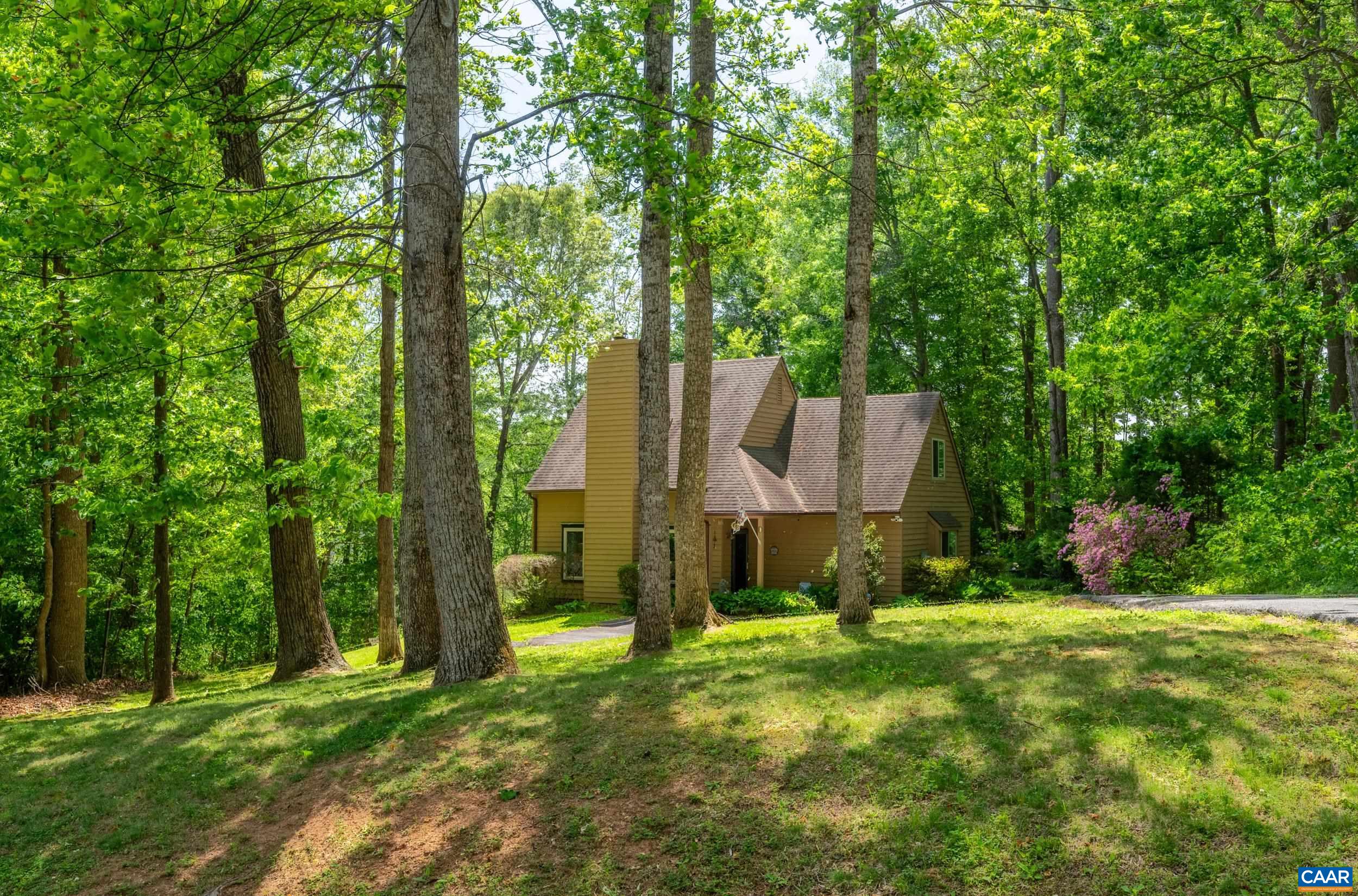 352 DANIELS RD