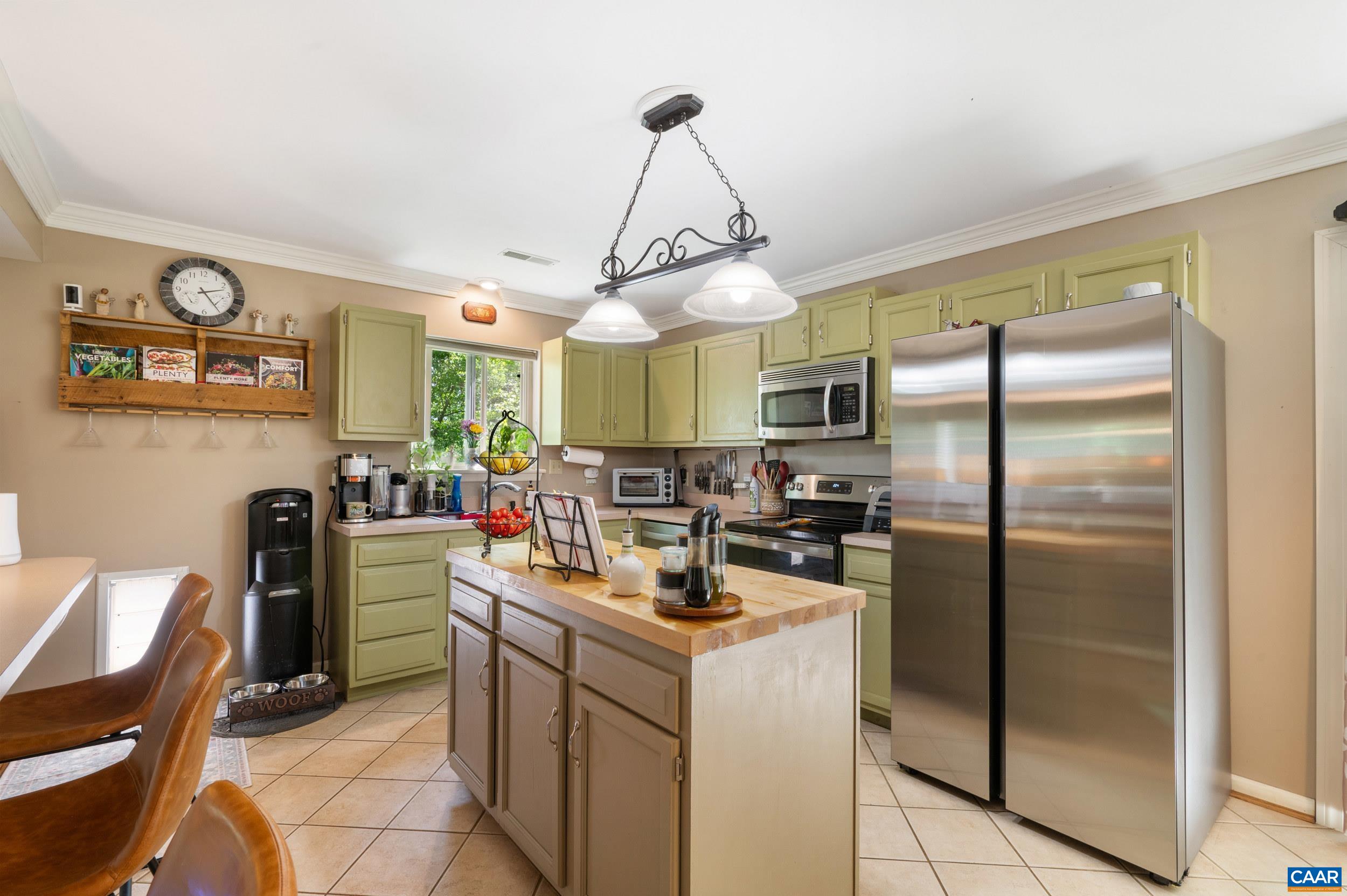352 DANIELS RD