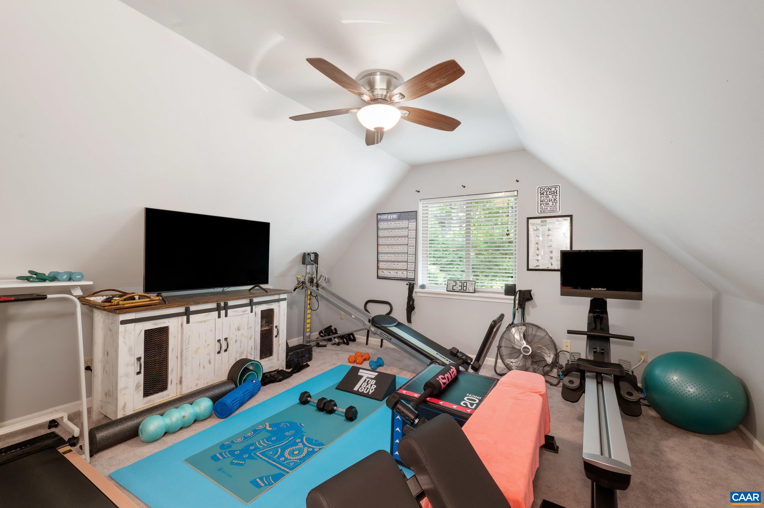 352 DANIELS RD