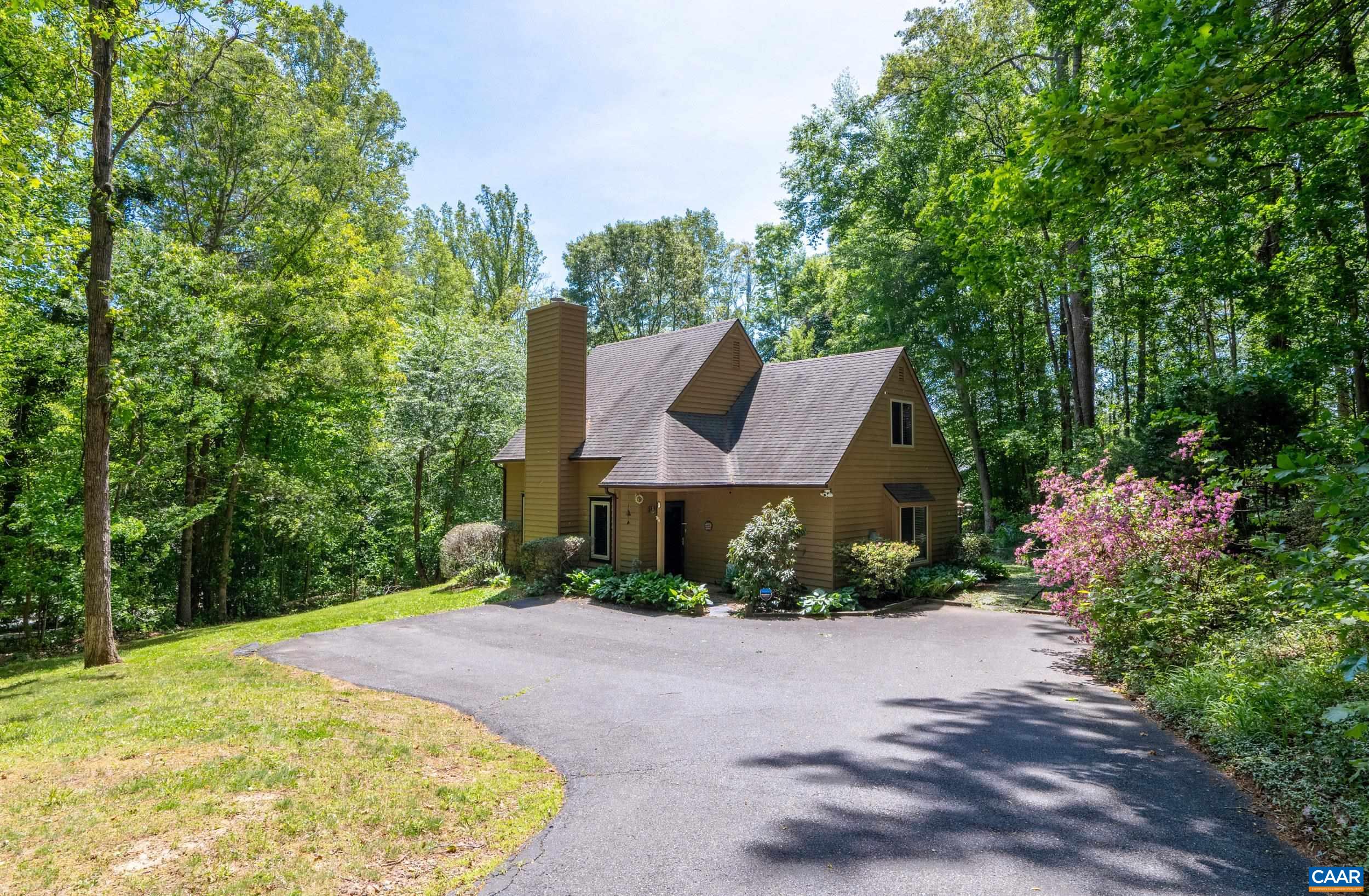 352 DANIELS RD