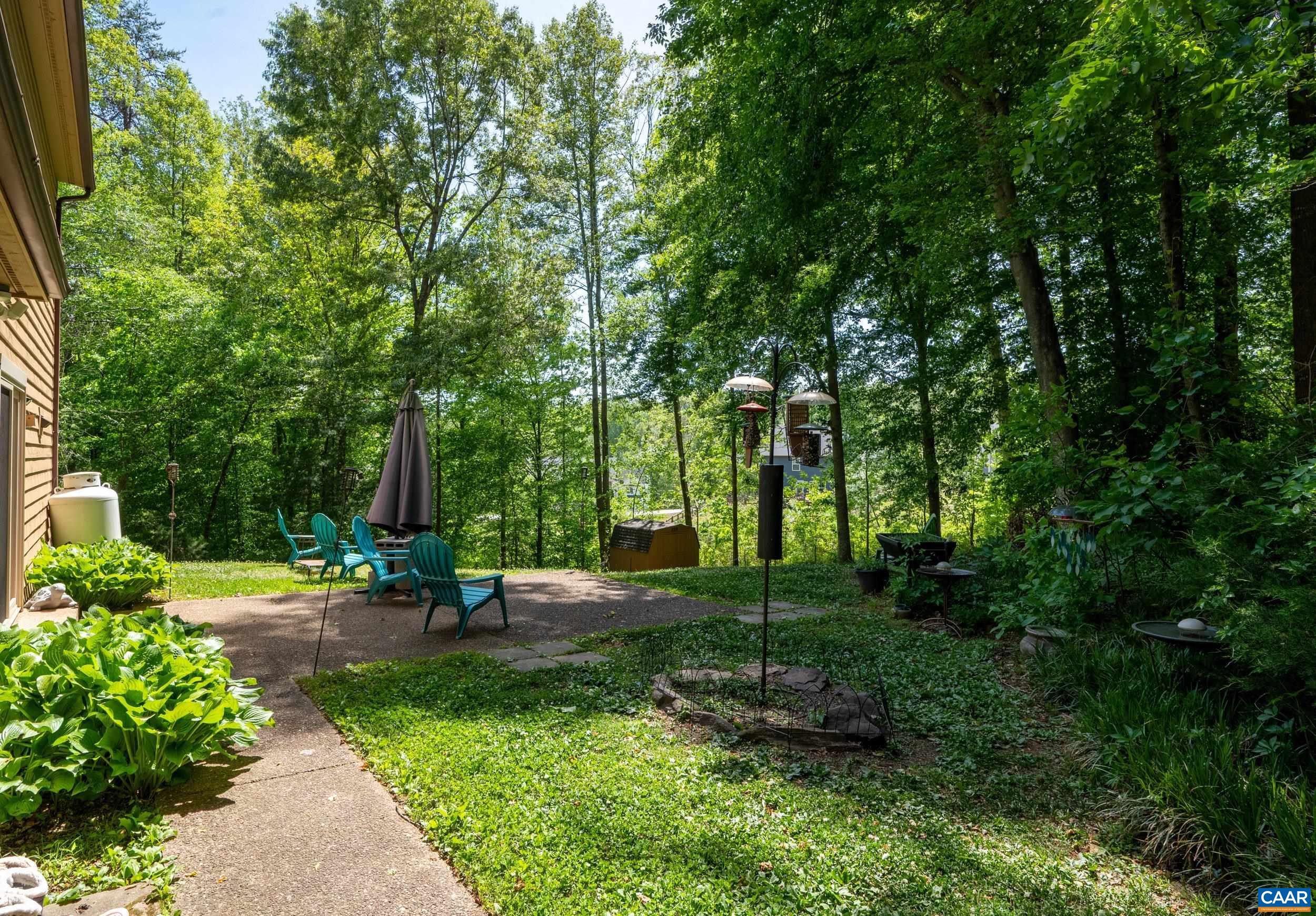 352 DANIELS RD