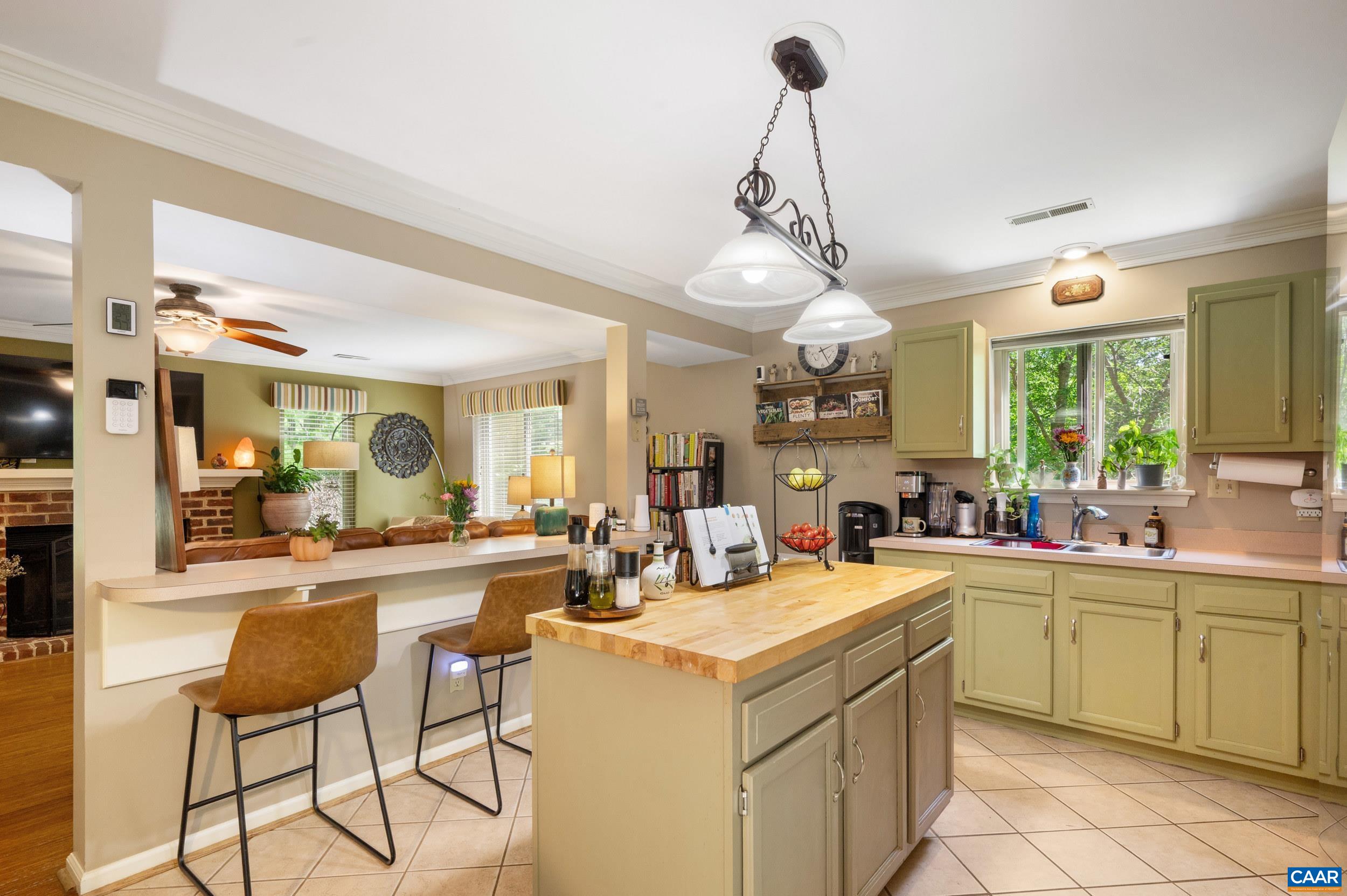352 DANIELS RD