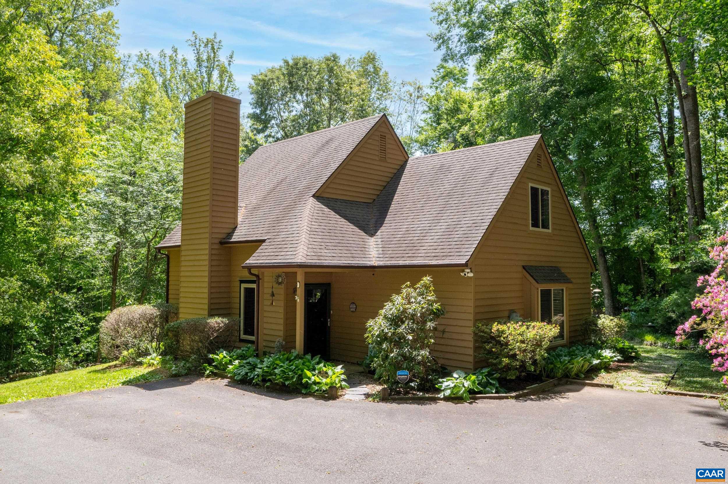 352 DANIELS RD
