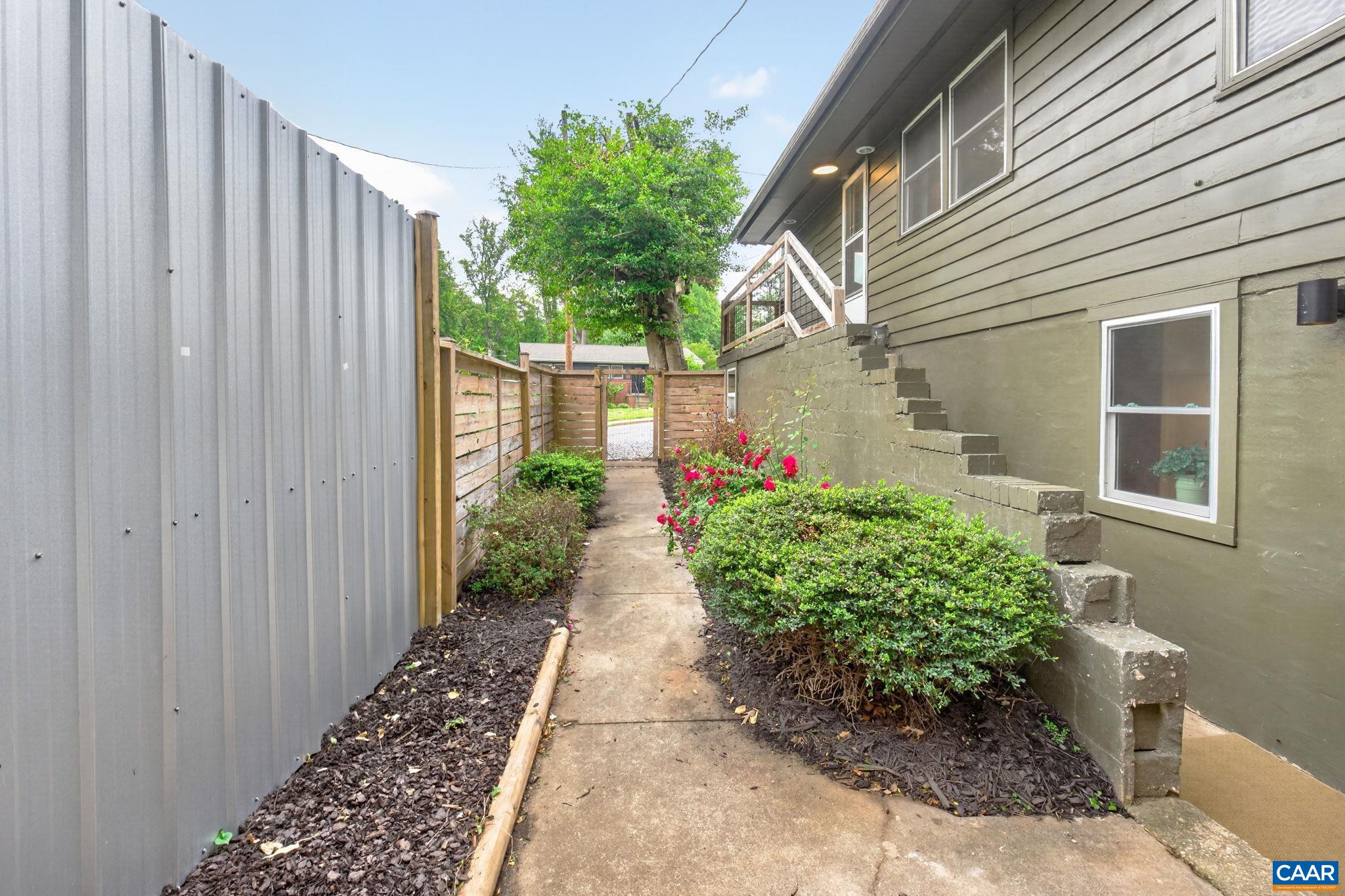 1408 BAKER ST