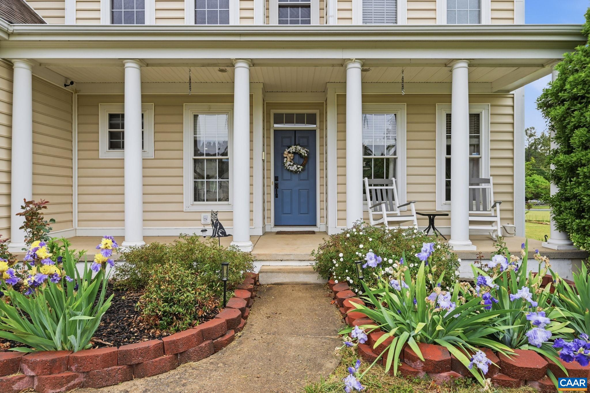 172 GLEBE LN