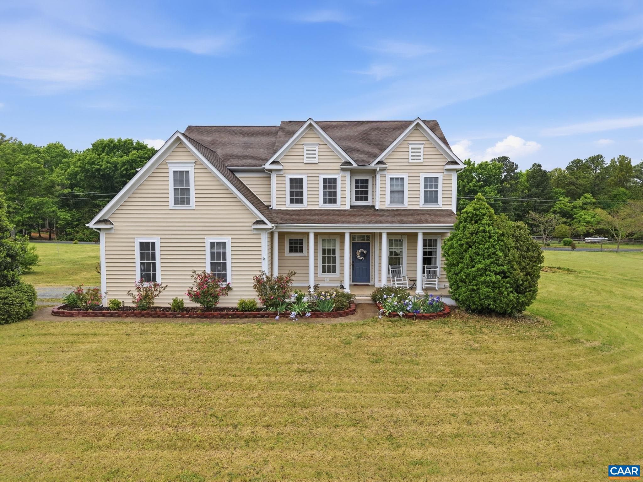 172 GLEBE LN