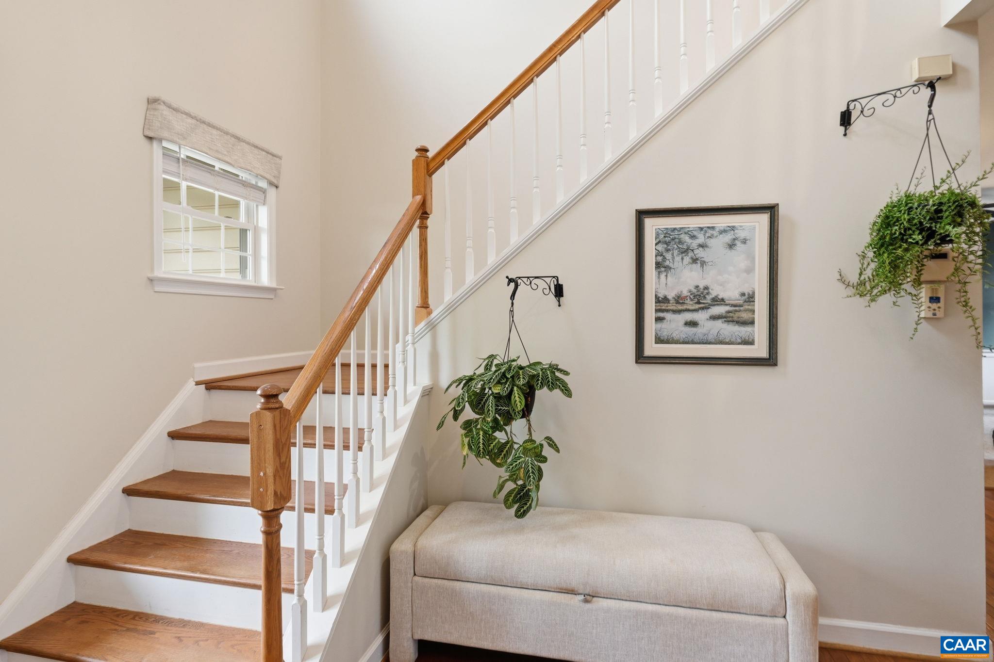 172 GLEBE LN