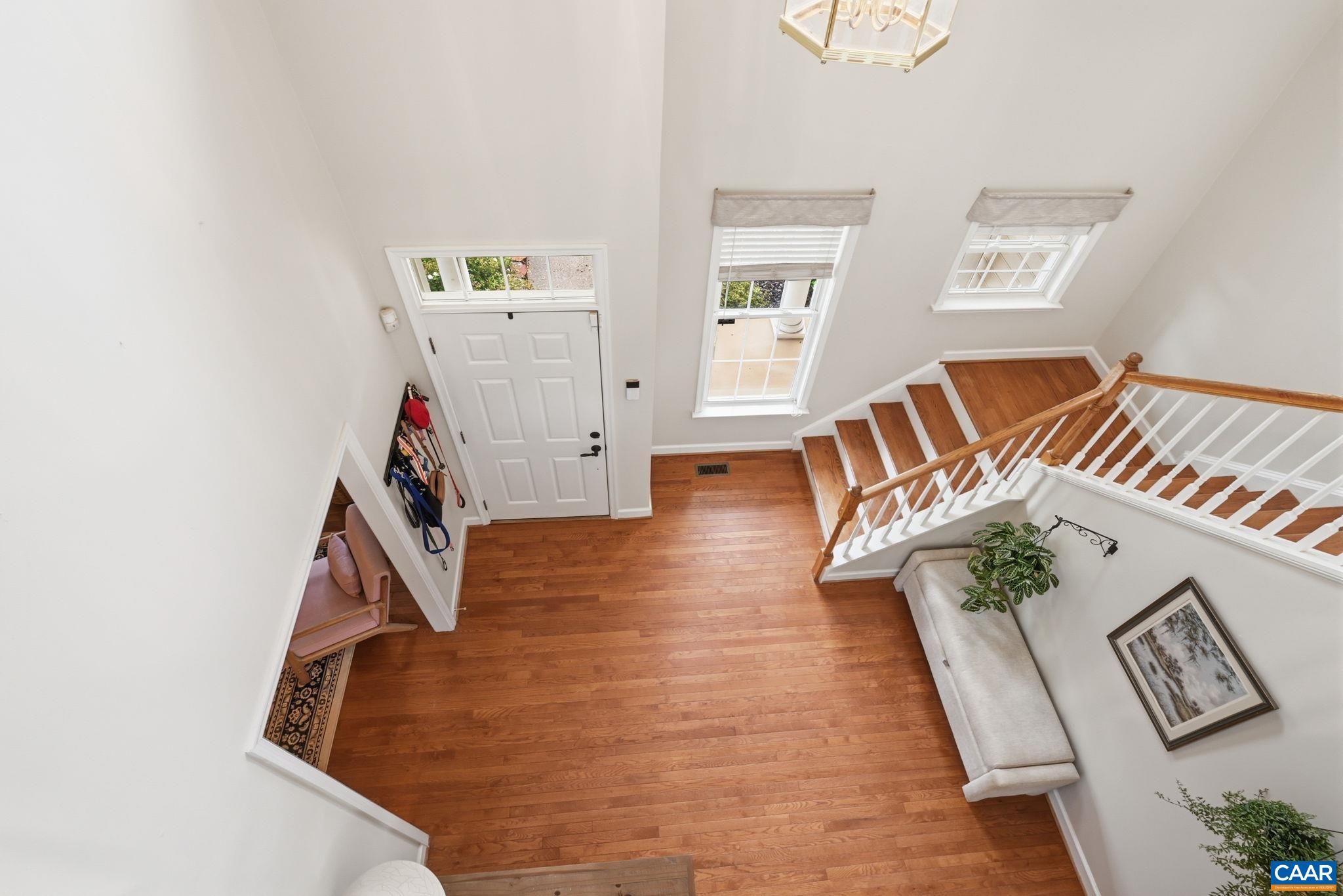 172 GLEBE LN