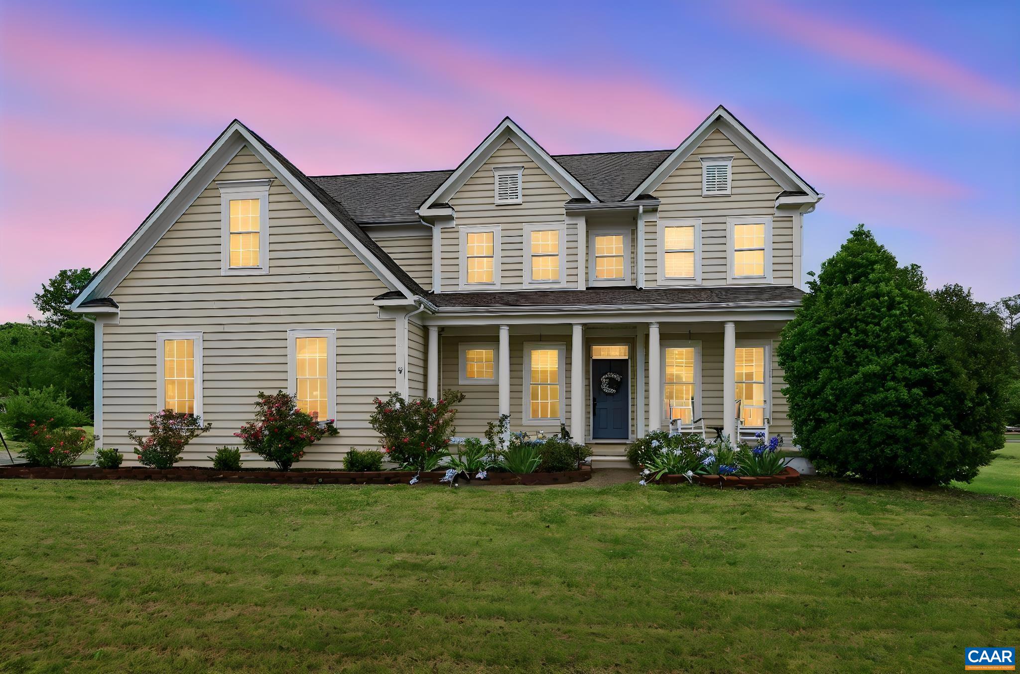 172 GLEBE LN
