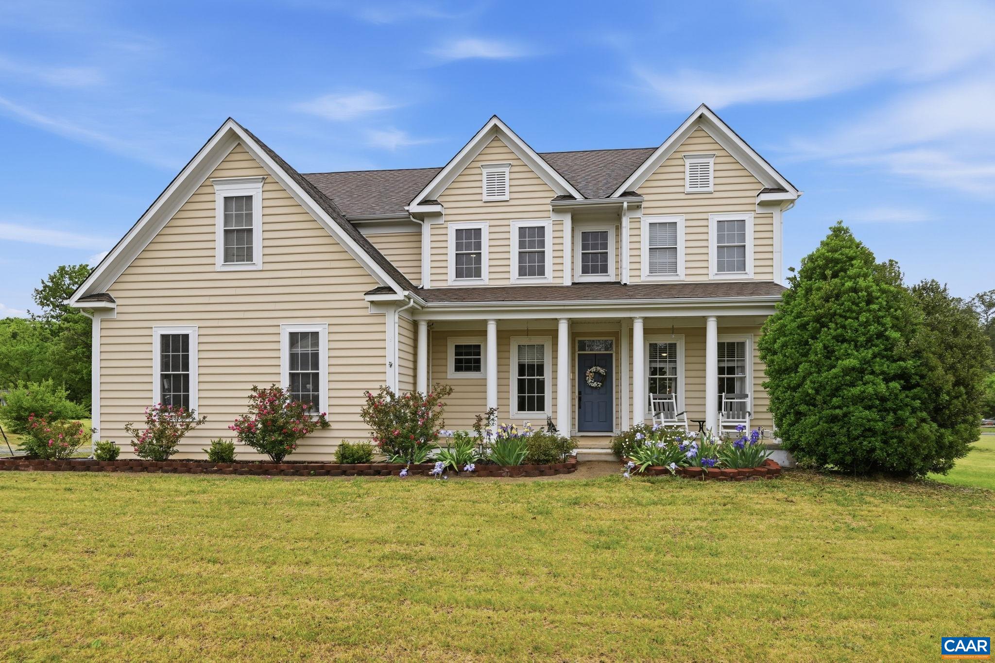 172 GLEBE LN