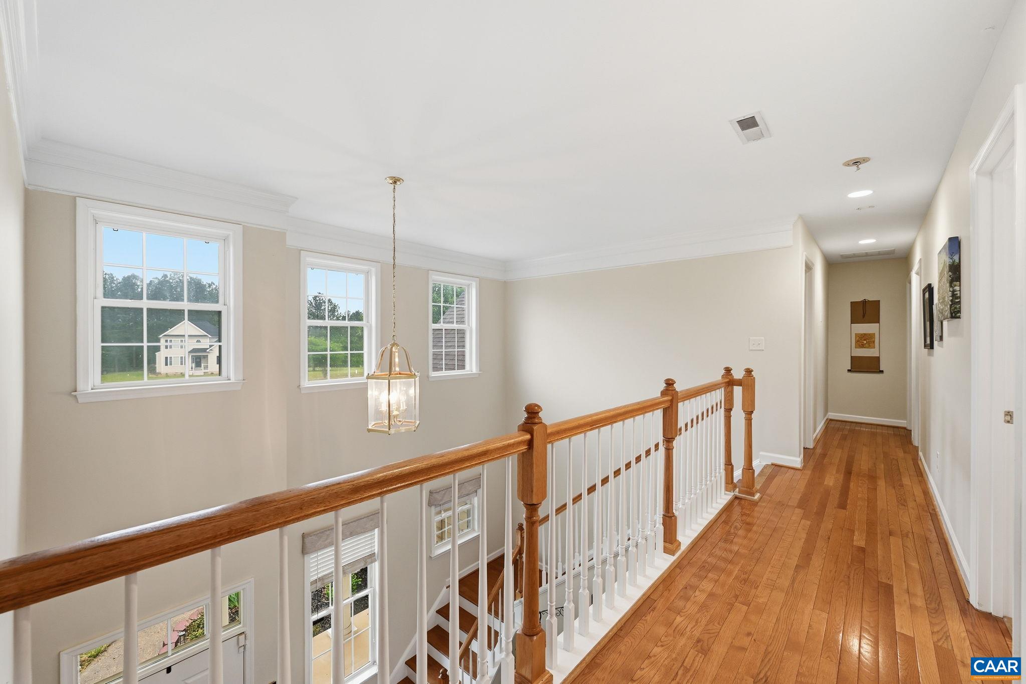 172 GLEBE LN