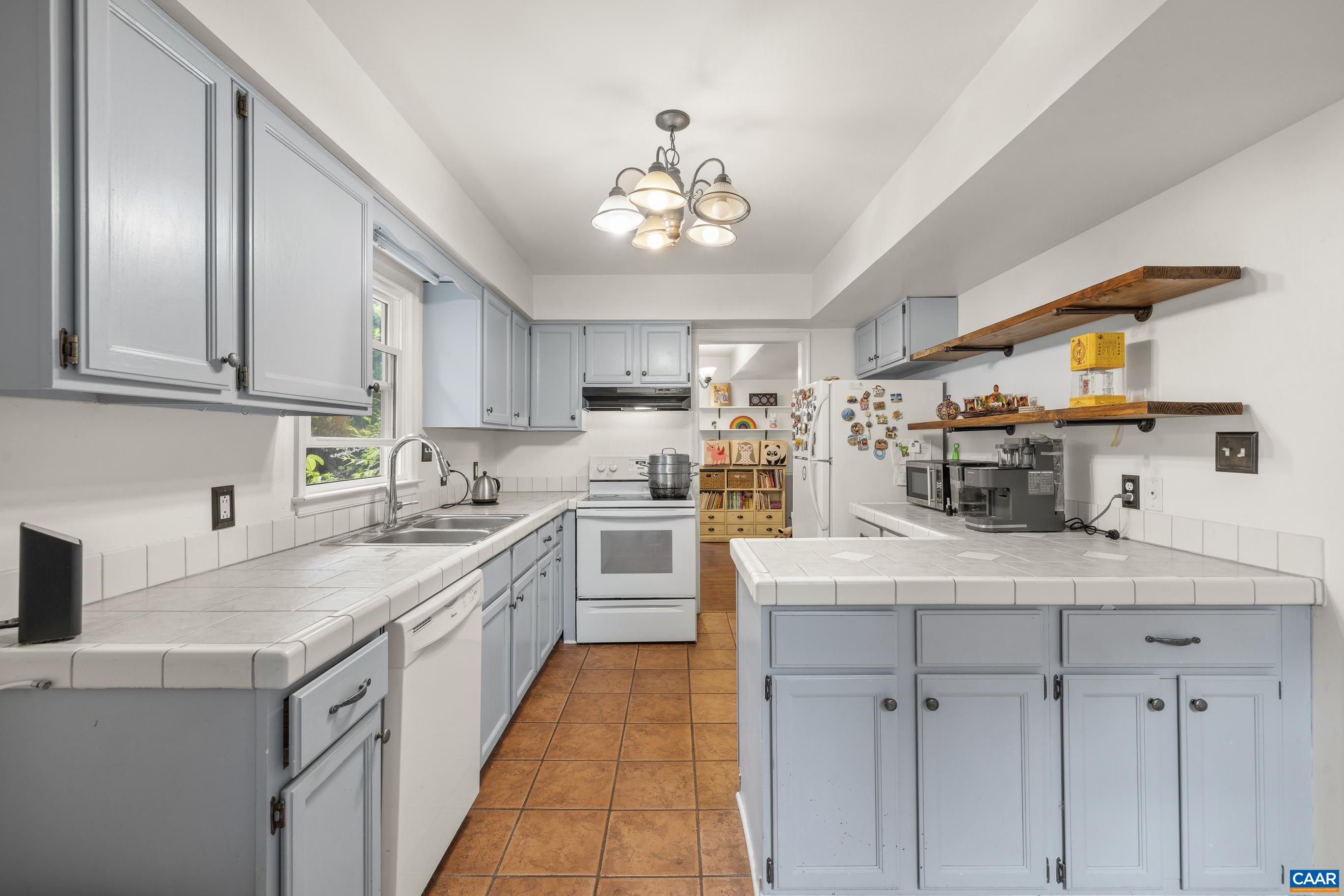 119 WESTWOOD CIR