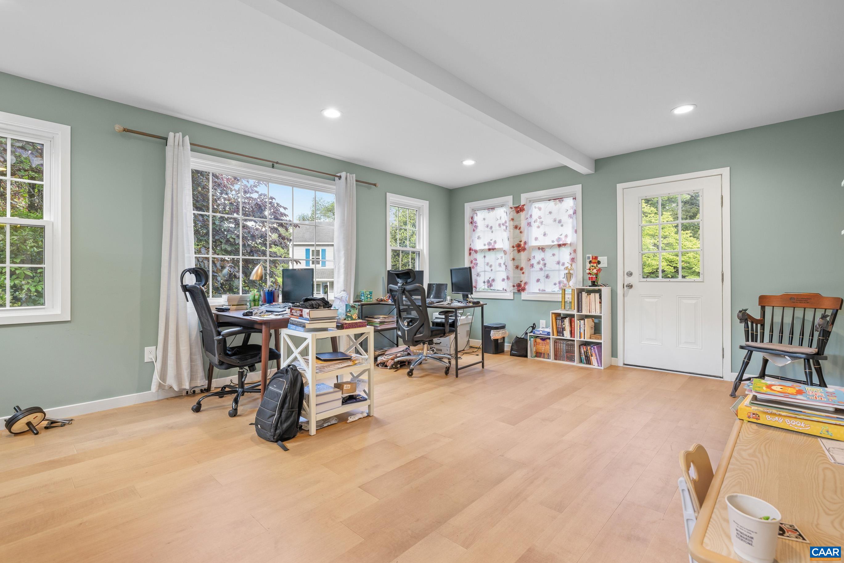 119 WESTWOOD CIR