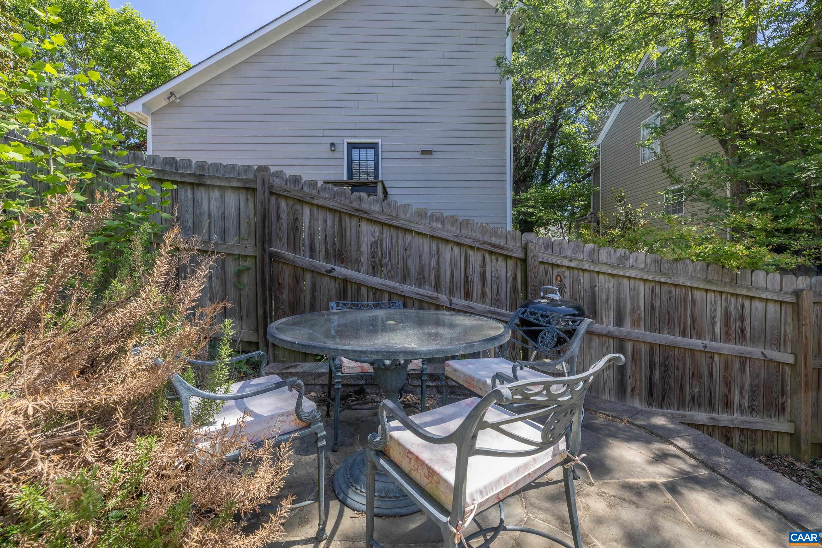 119 WESTWOOD CIR