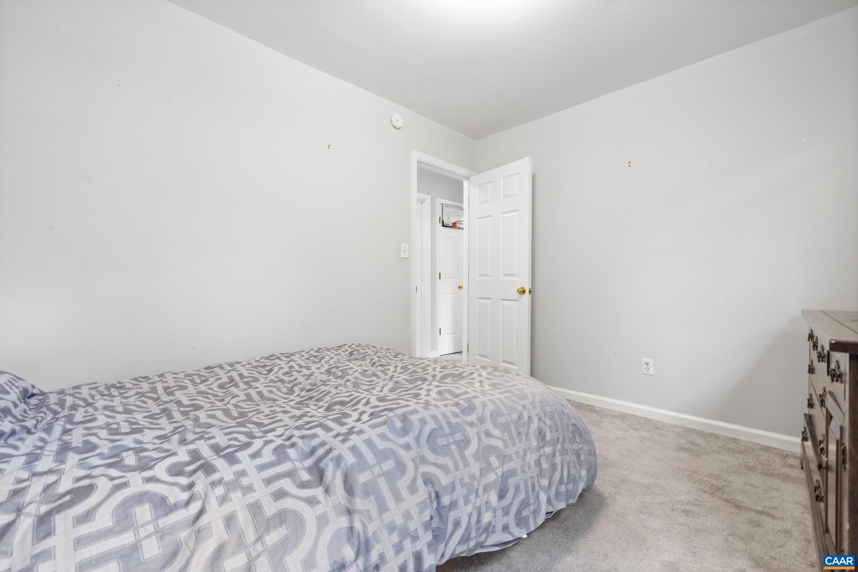 119 WESTWOOD CIR