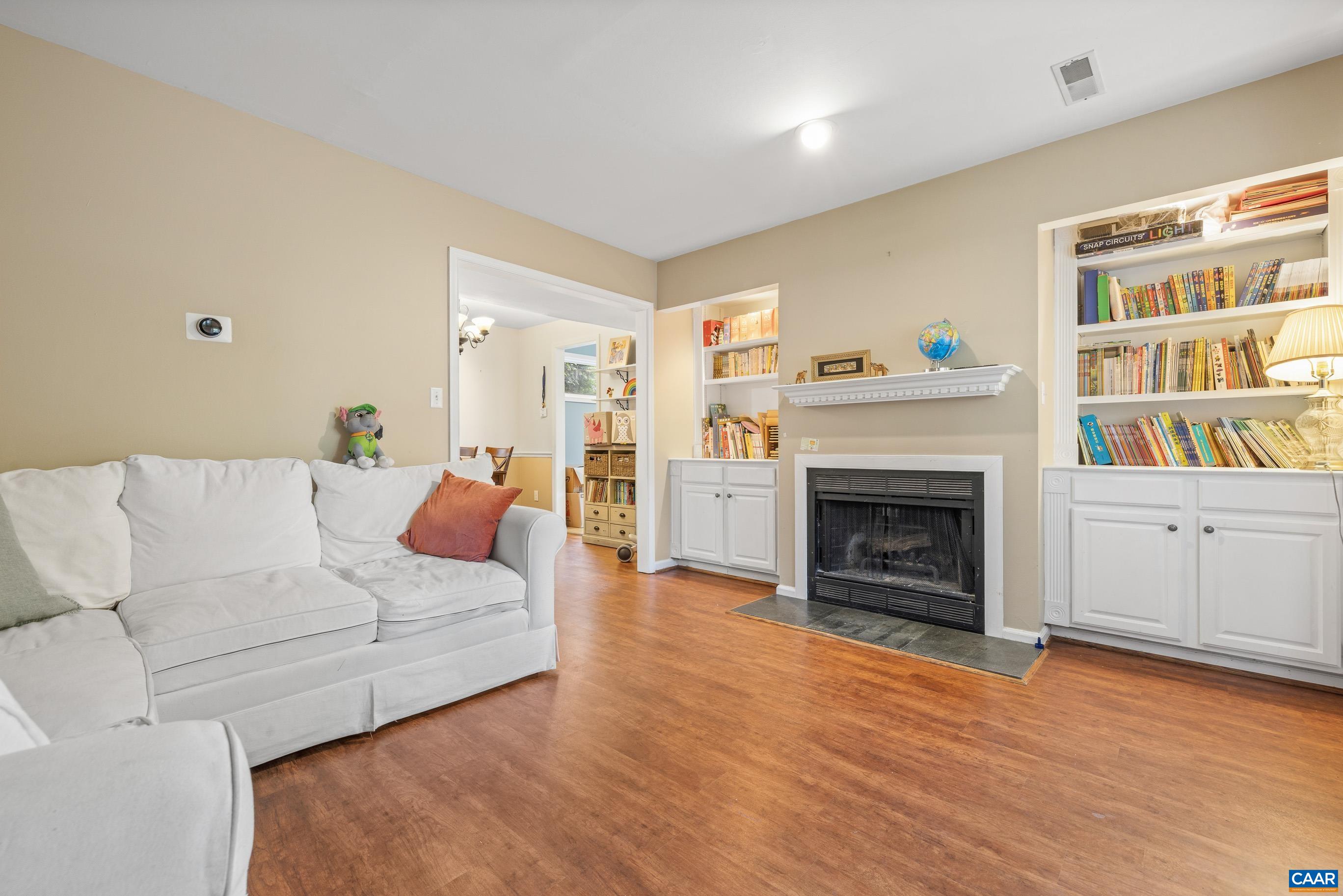 119 WESTWOOD CIR