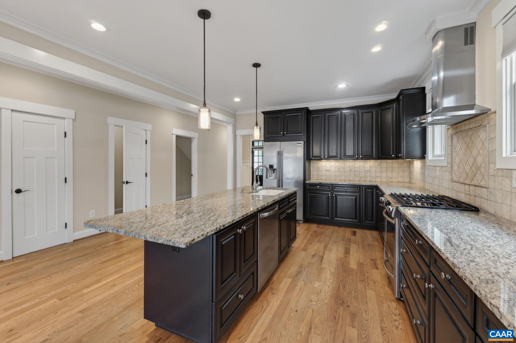 276 CLAREMONT LN