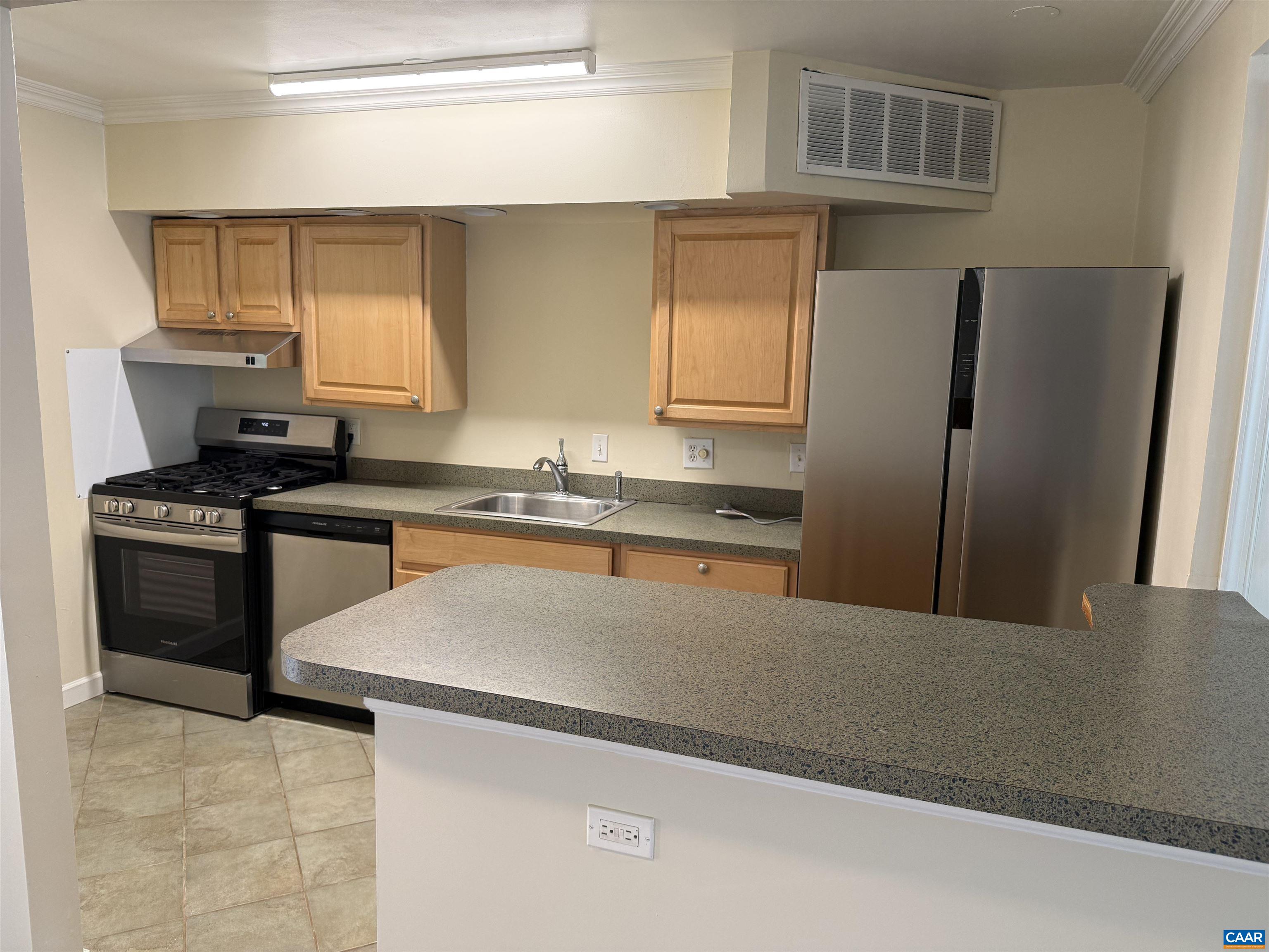 111 HESSIAN HILLS RDG Unit: 2