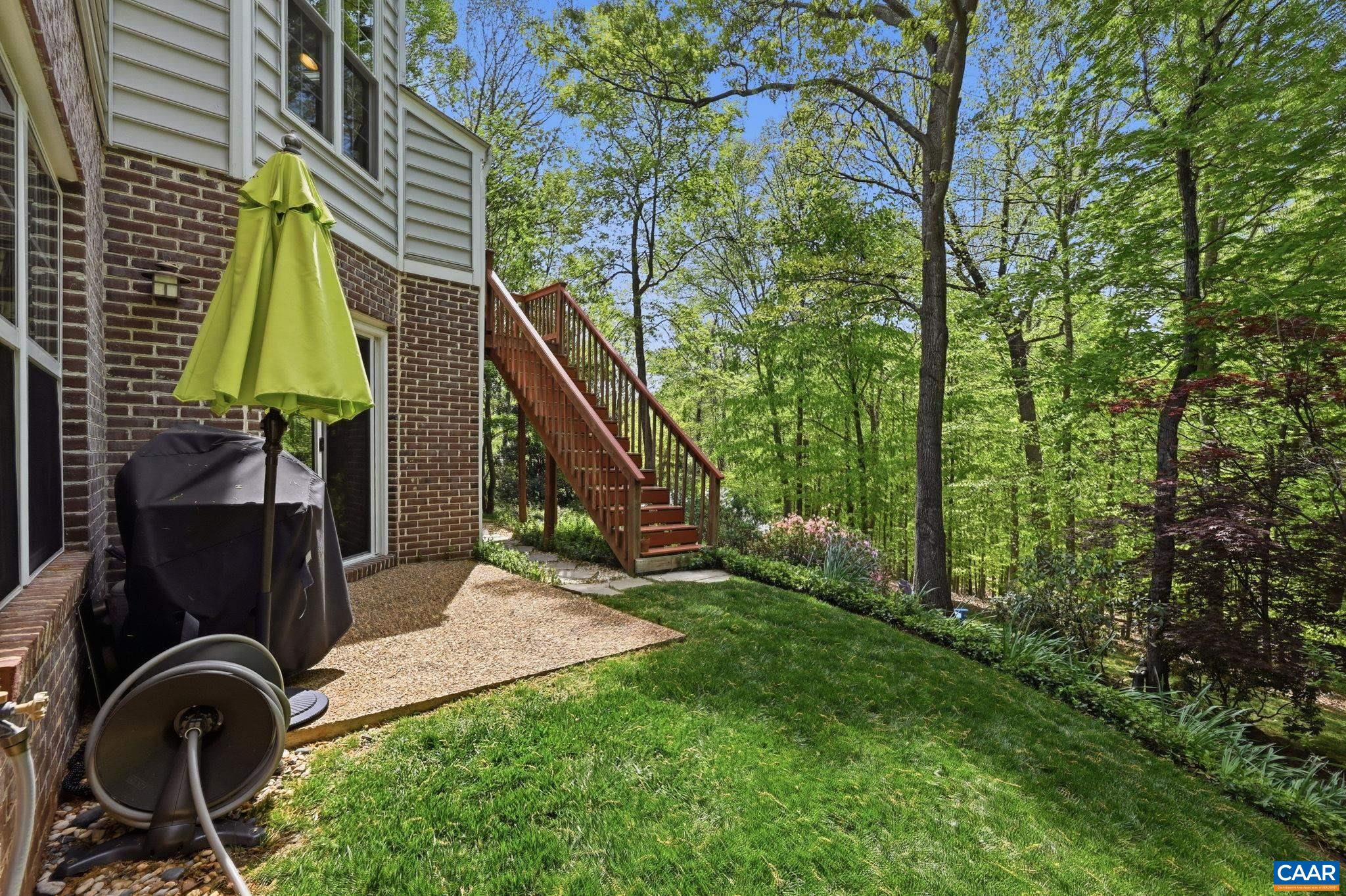 1260 RIVER CHASE LN