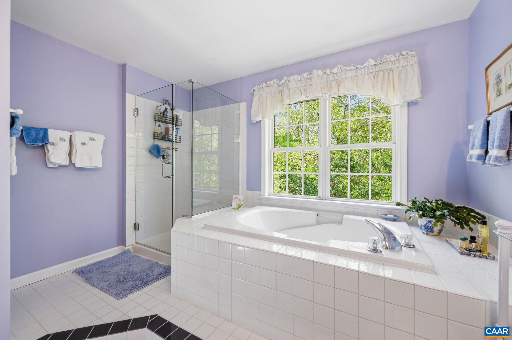 1260 RIVER CHASE LN