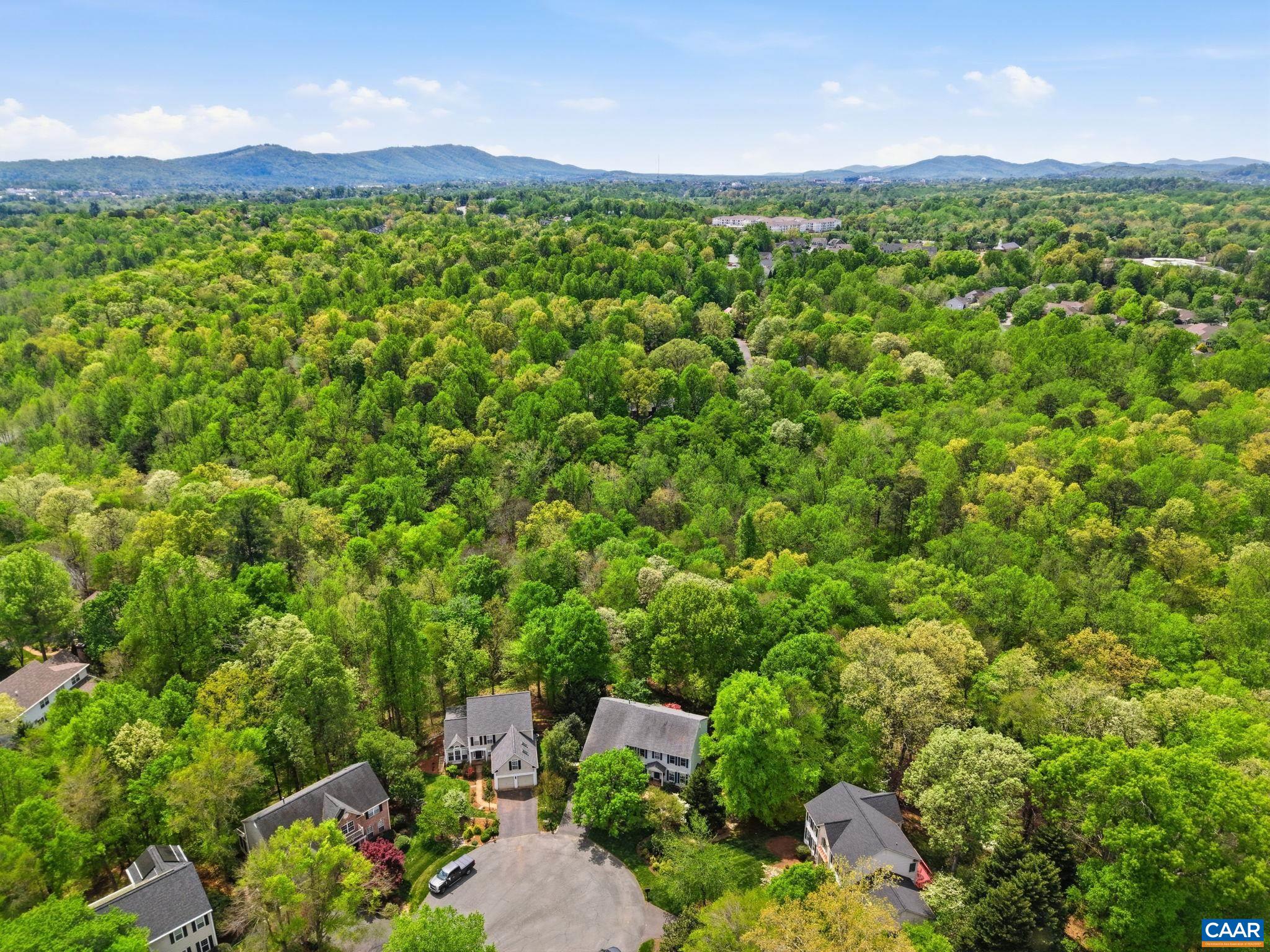 1260 RIVER CHASE LN
