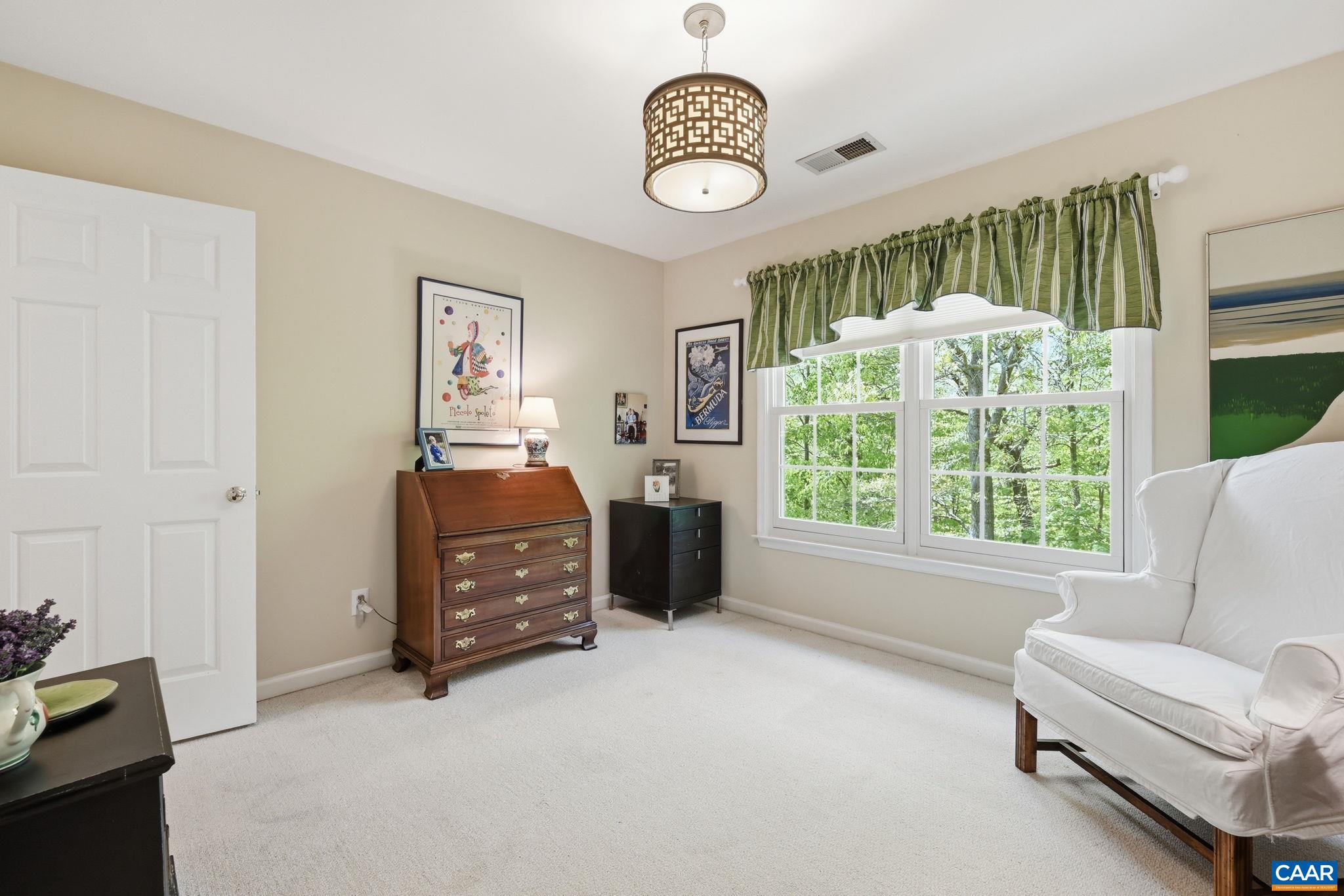 1260 RIVER CHASE LN