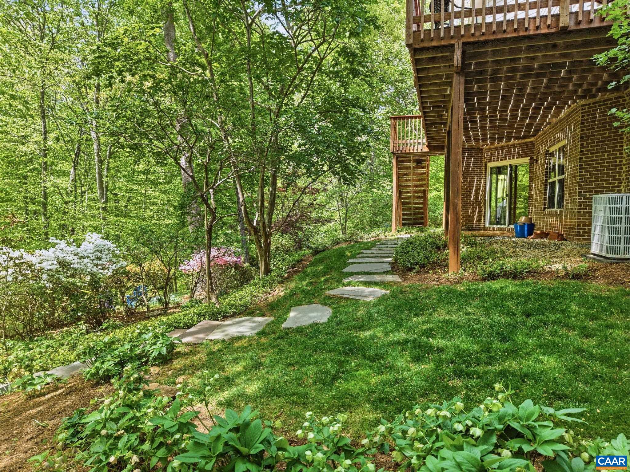 1260 RIVER CHASE LN