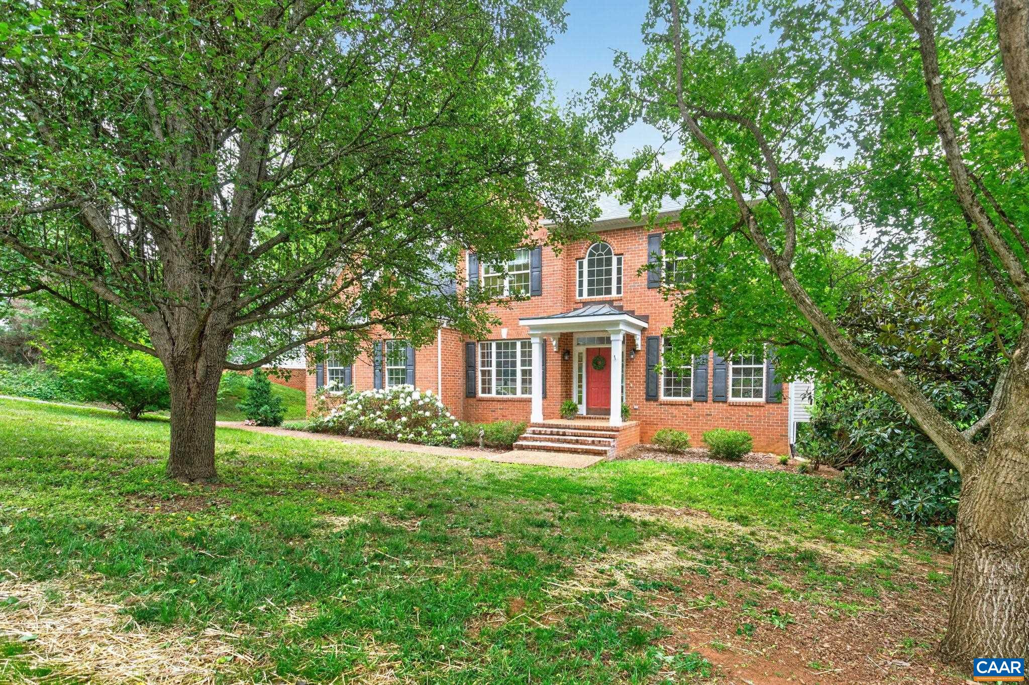 1086 OLYMPIA DR