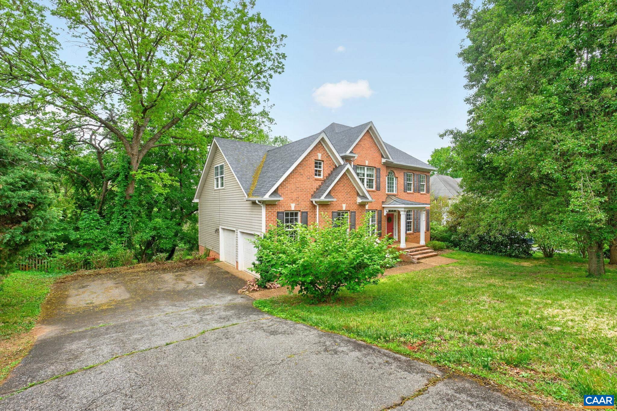 1086 OLYMPIA DR