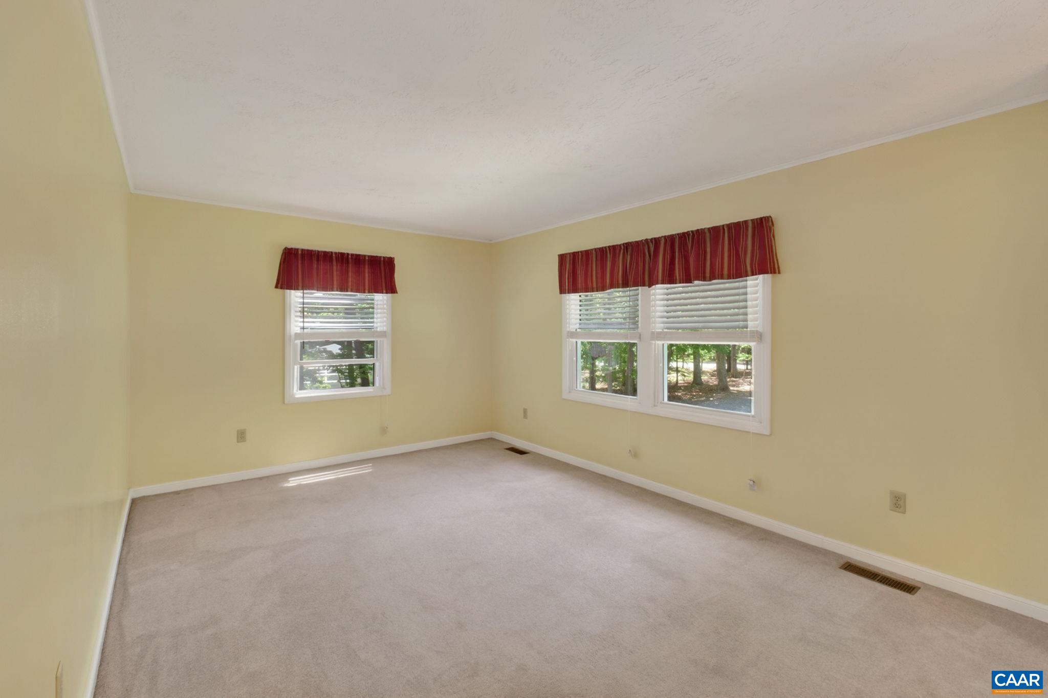 1333 AUBURN DR