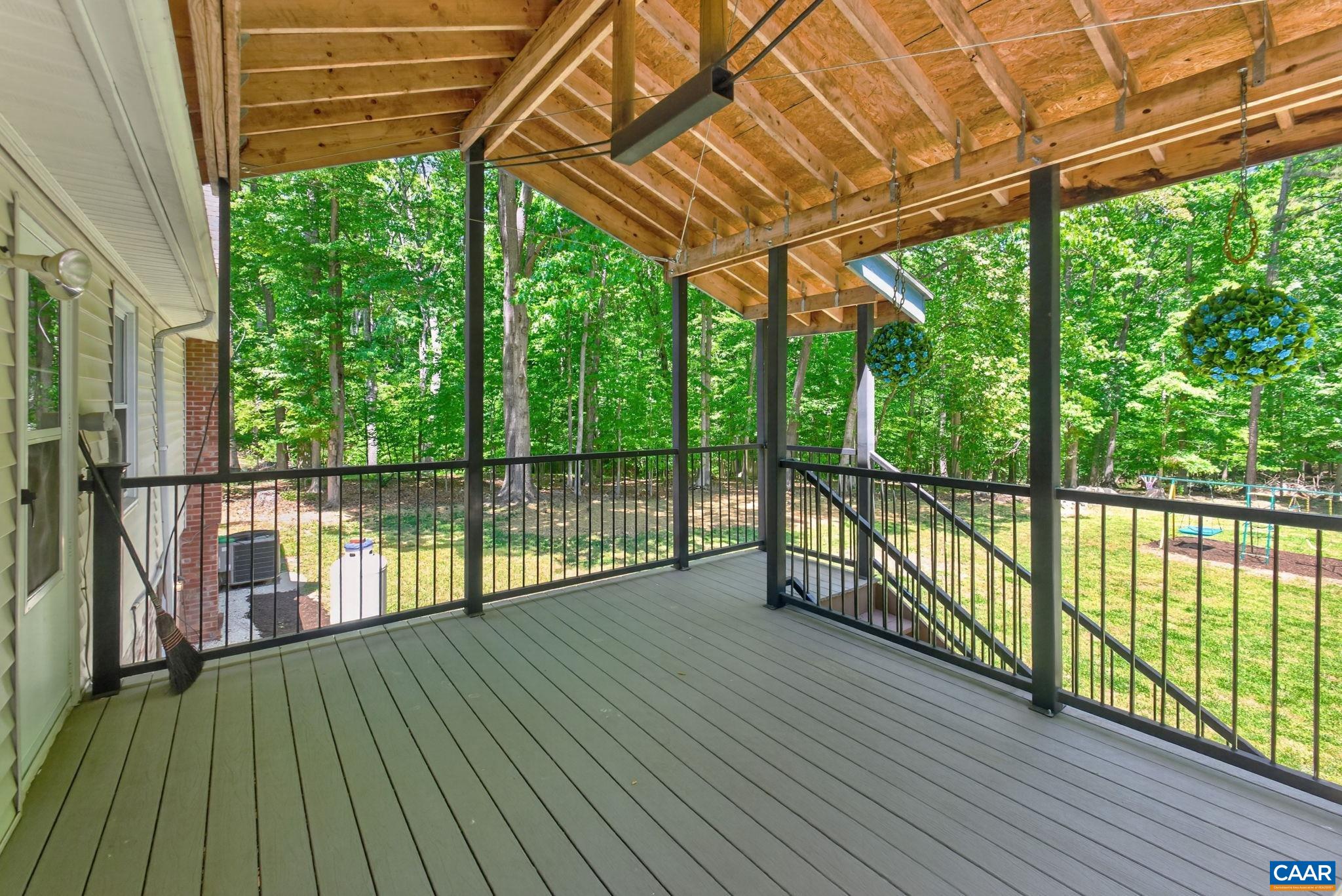 1333 AUBURN DR