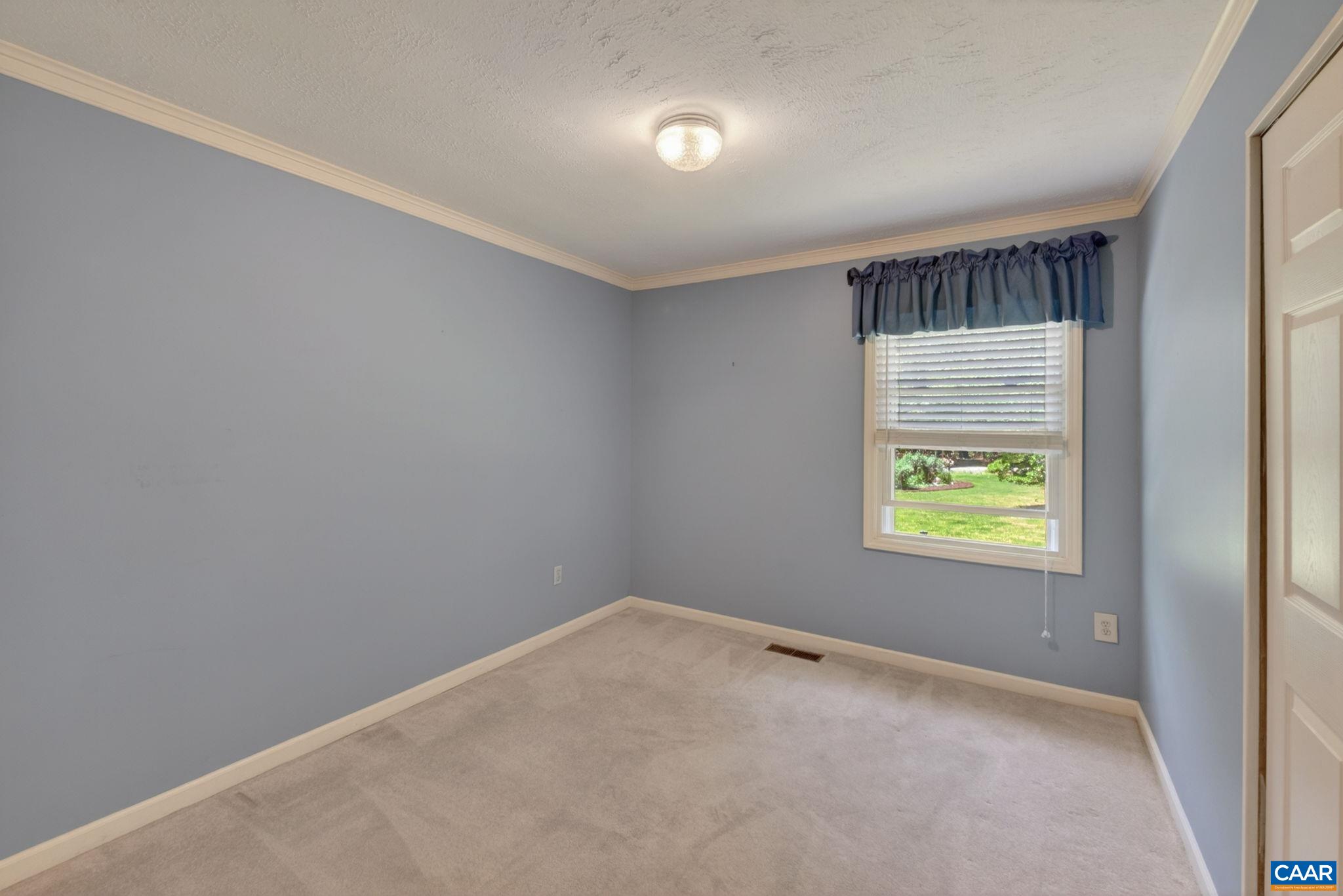 1333 AUBURN DR