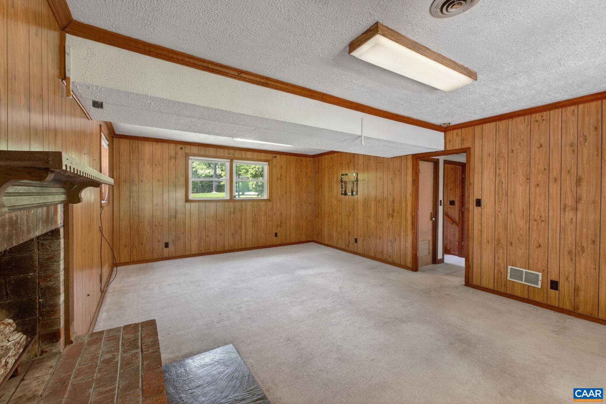 1333 AUBURN DR